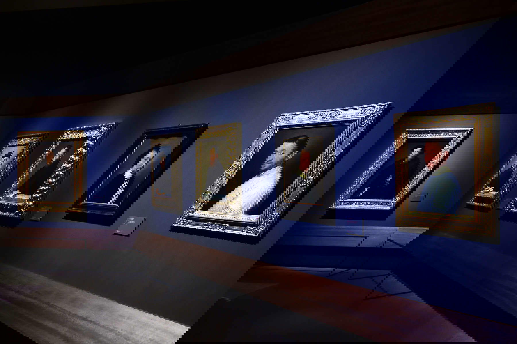 Mise en place de l'exposition Moroni. Le portrait de son époque