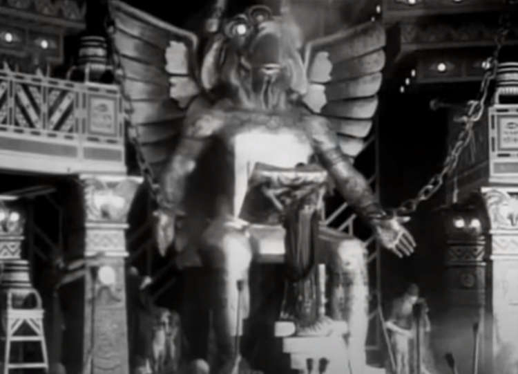 Frame from the scene of Moloch in Cabiria (1914) Frame from the scene of Moloch in Cabiria (1914)