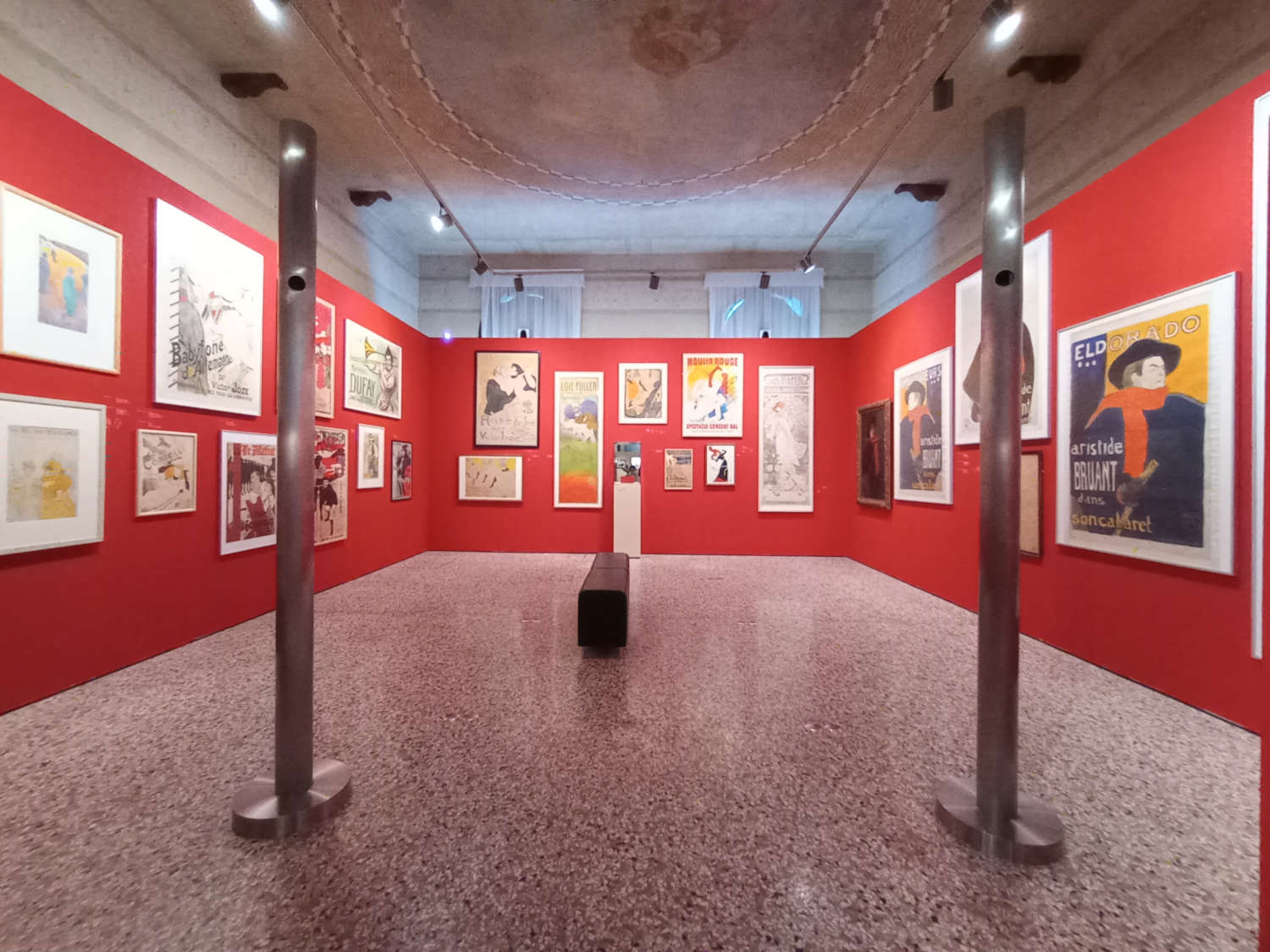Allestimenti della mostra Henri de Toulouse Lautrec. Parigi 1881-1901 Allestimenti della mostra Henri de Toulouse Lautrec. Parigi 1881-1901