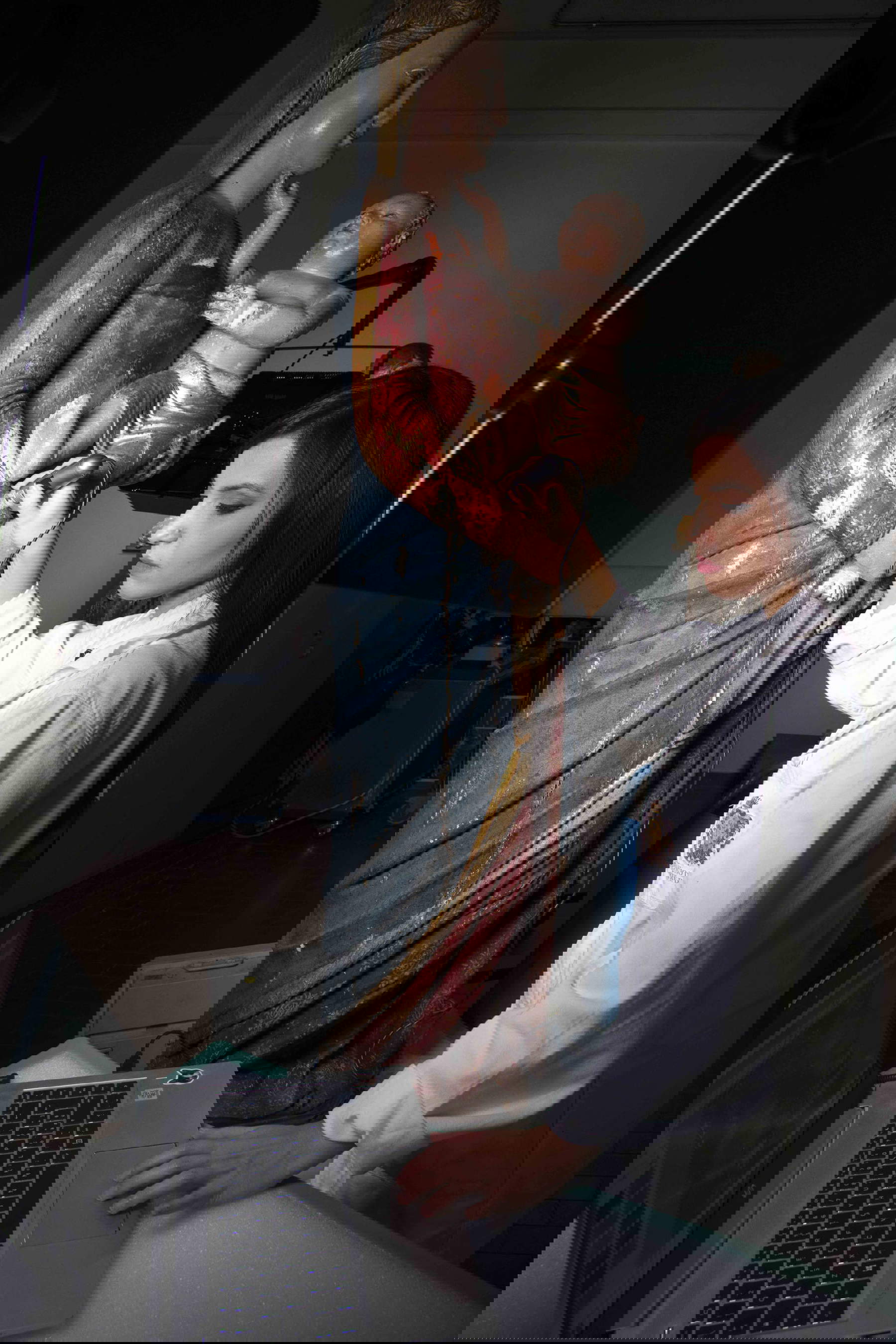 Claudia Napoli at work on the Welcome Back. Photo: Pino Zicarelli