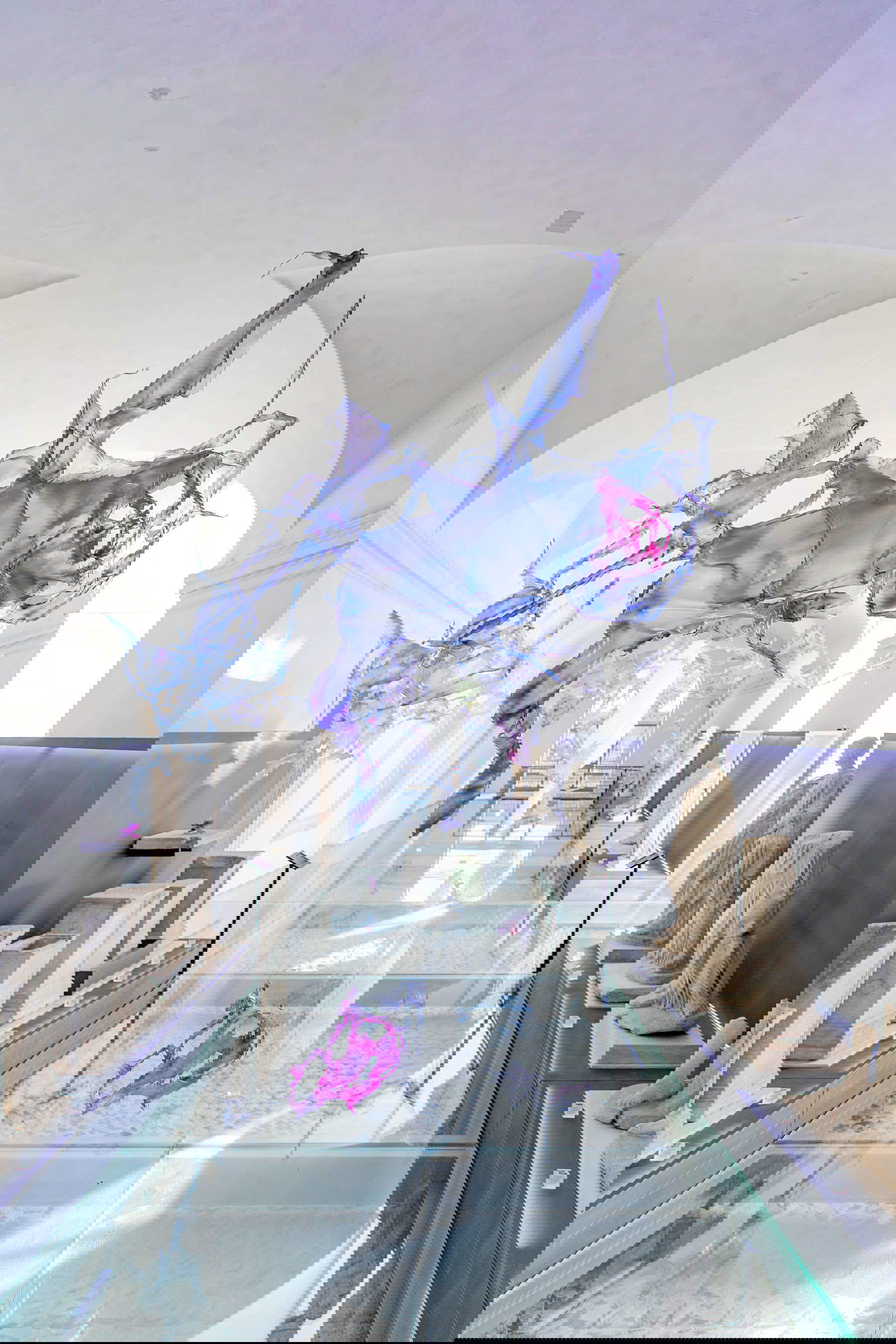 Aljoscha, Blooming Skin on Brain Paradise (2023; instalación) Aljoscha, Blooming Skin on Brain Paradise (2023; instalación)