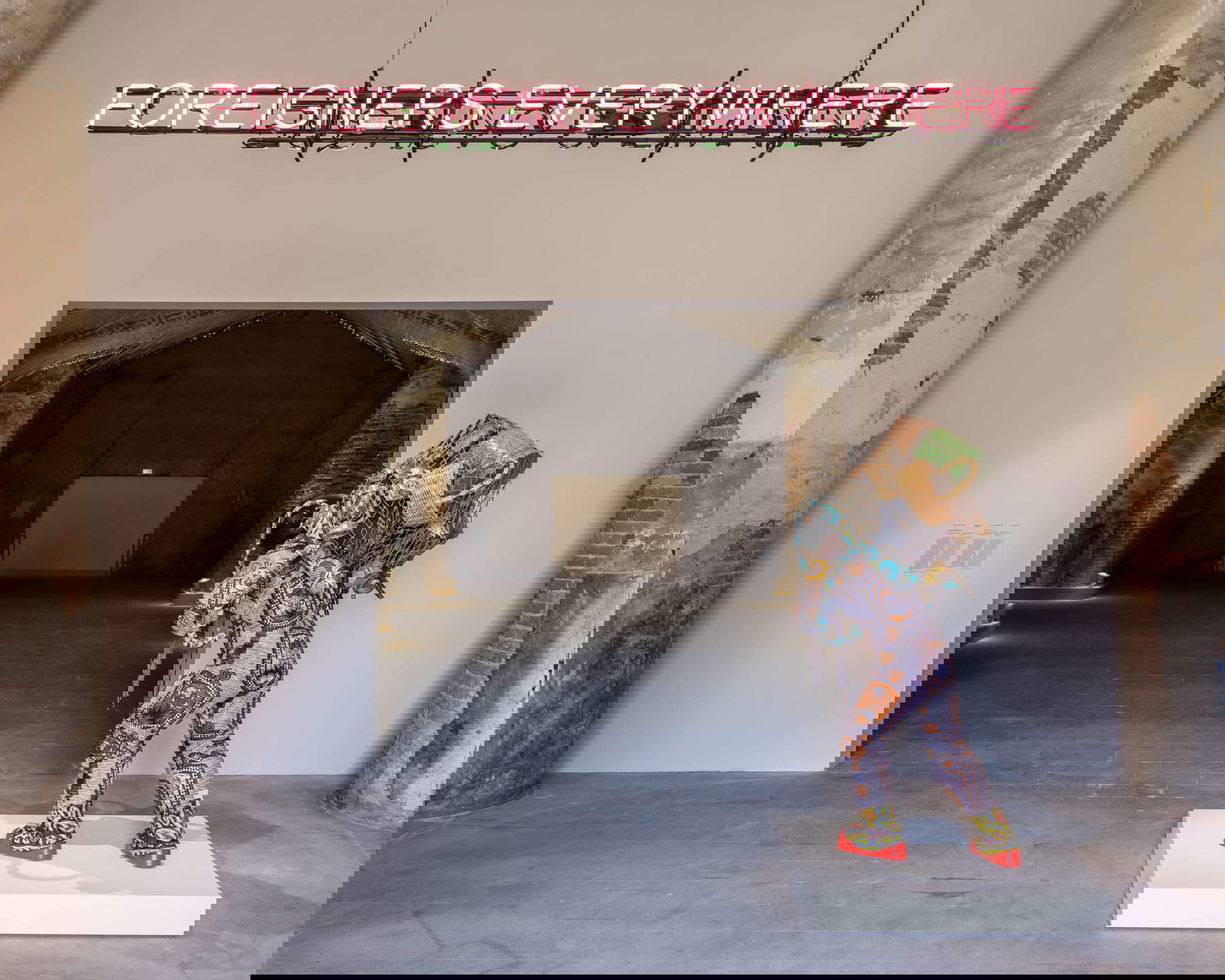 Bienal de Venecia 2024 - Exposición Internacional - Foreigners Everywhere, comisariada por Adriano Pedrosa. Foto: Marco Zorzanello Bienal de Venecia 2024 - Exposición Internacional - Foreigners Everywhere, comisariada por Adriano Pedrosa. Foto: Marco Zorzanello