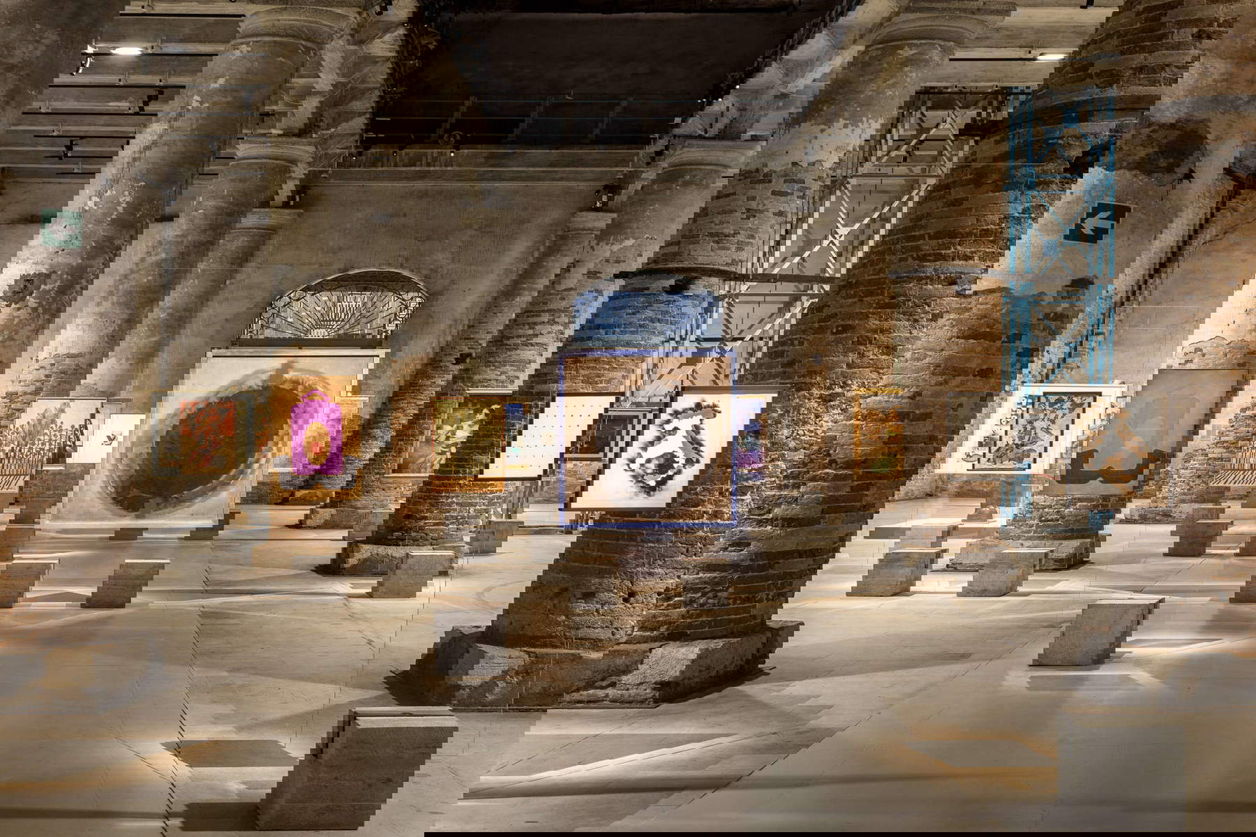 Bienal de Venecia 2024 - Exposición Internacional - Foreigners Everywhere, comisariada por Adriano Pedrosa. Foto: Marco Zorzanello Bienal de Venecia 2024 - Exposición Internacional - Foreigners Everywhere, comisariada por Adriano Pedrosa. Foto: Marco Zorzanello