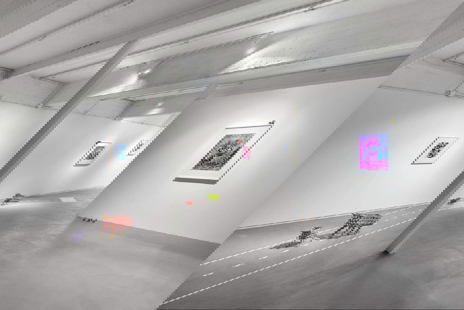 Luca Staccioli, Checkout, vue de l'installation, Wake-up call, Galerie Artnoble. Photo : Michela Pedranti Luca Staccioli, Checkout, vue de l'installation, Wake-up call, Galerie Artnoble. Photo : Michela Pedranti