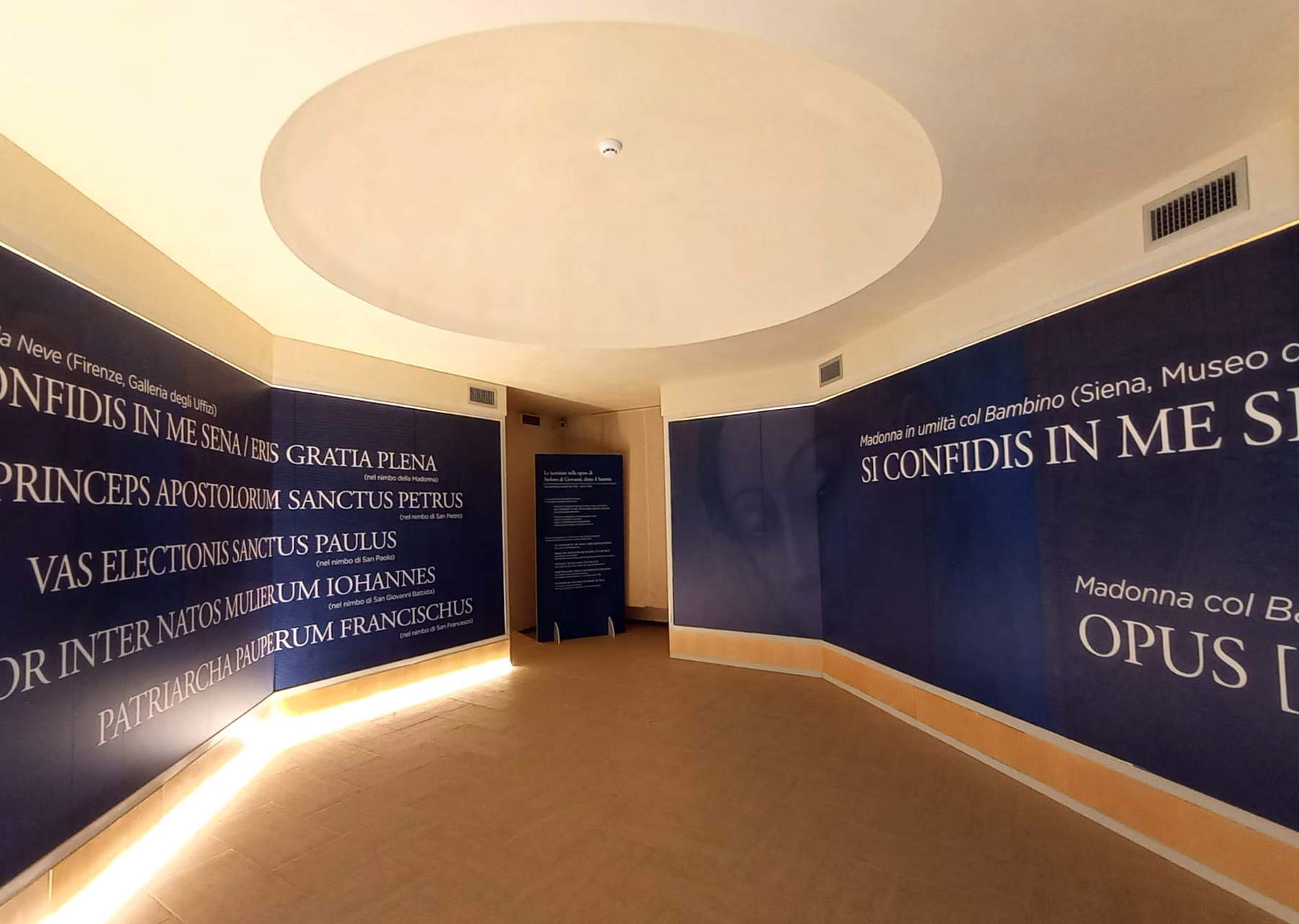 Exhibition layouts Sassetta and his time. A look at early fifteenth-century Sienese art. Exhibition layouts Sassetta and his time. A look at early fifteenth-century Sienese art.