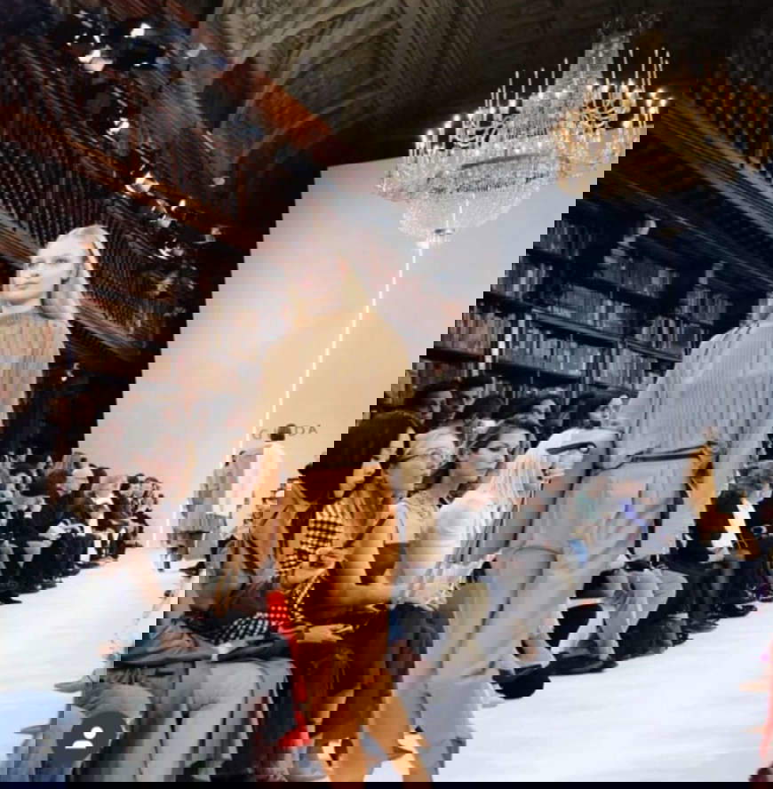 Sfilata alla Braidense. Foto: Skill Studio Sfilata alla Braidense. Foto: Skill Studio