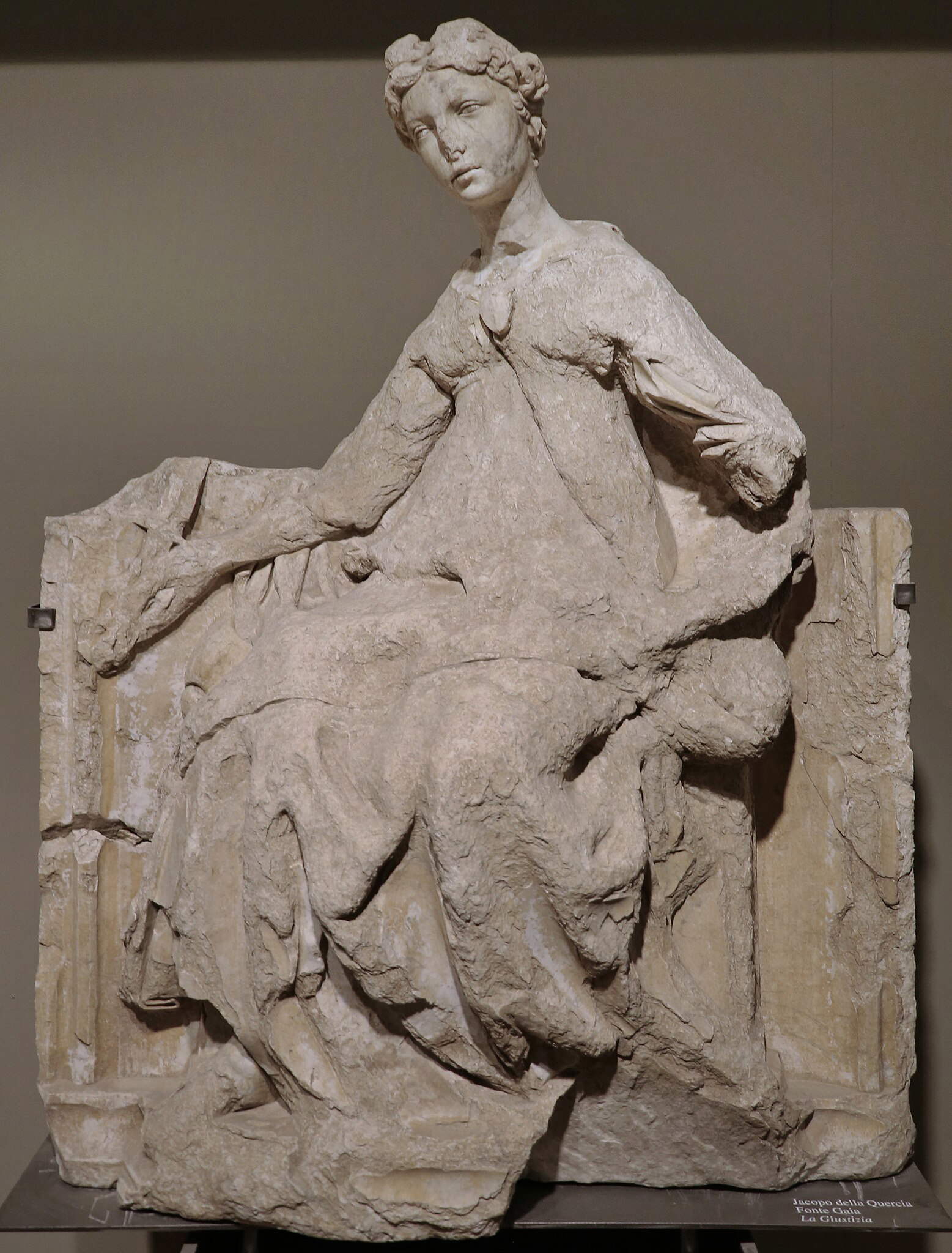 Jacopo della Quercia, Gerechtigkeit, aus der Fonte Gaia in Siena (1409-1419; Marmor; Siena, Santa Maria della Scala)