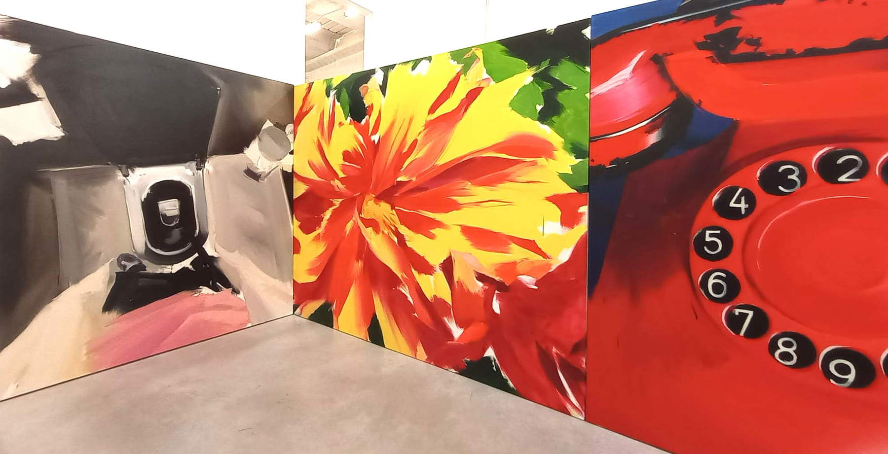 Montage de l'exposition Monumental Ordinary