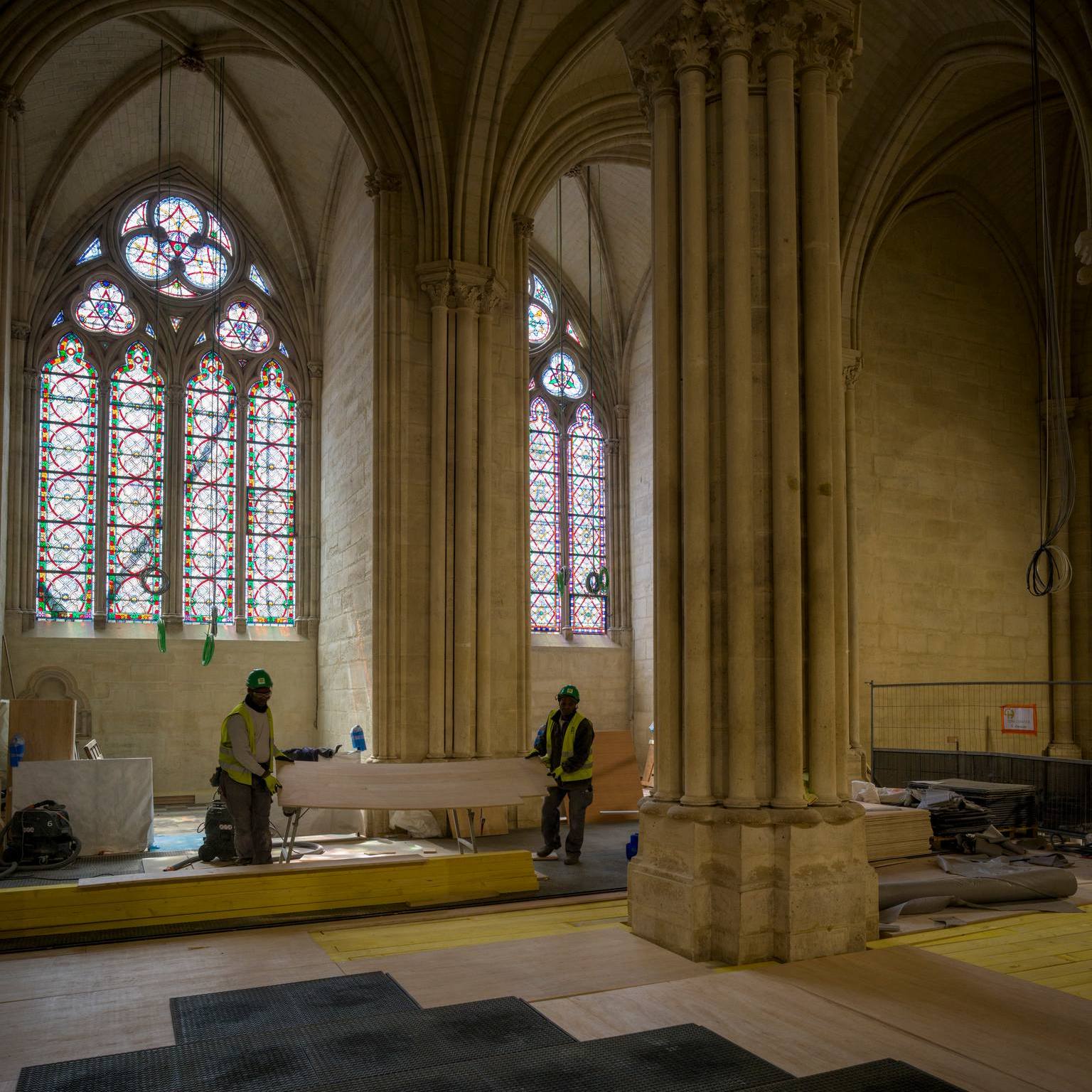 Lavori sui pavimenti. Foto: David Bordes