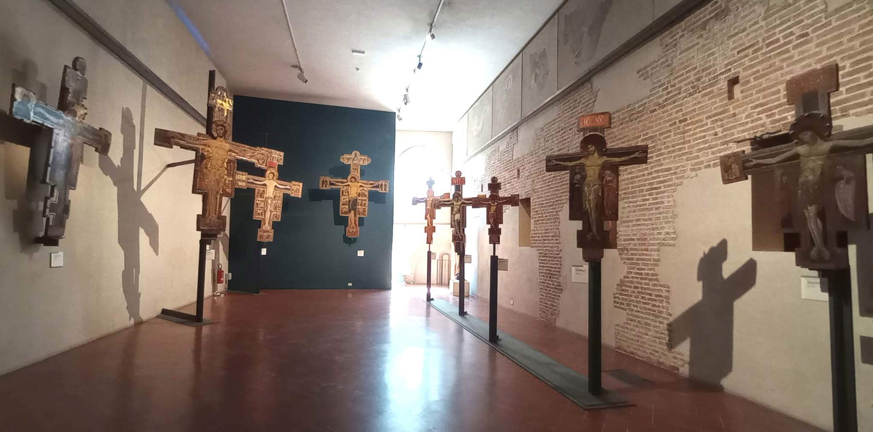 Croci dipinte del Museo Nazionale di San Matteo a Pisa Croci dipinte del Museo Nazionale di San Matteo a Pisa
