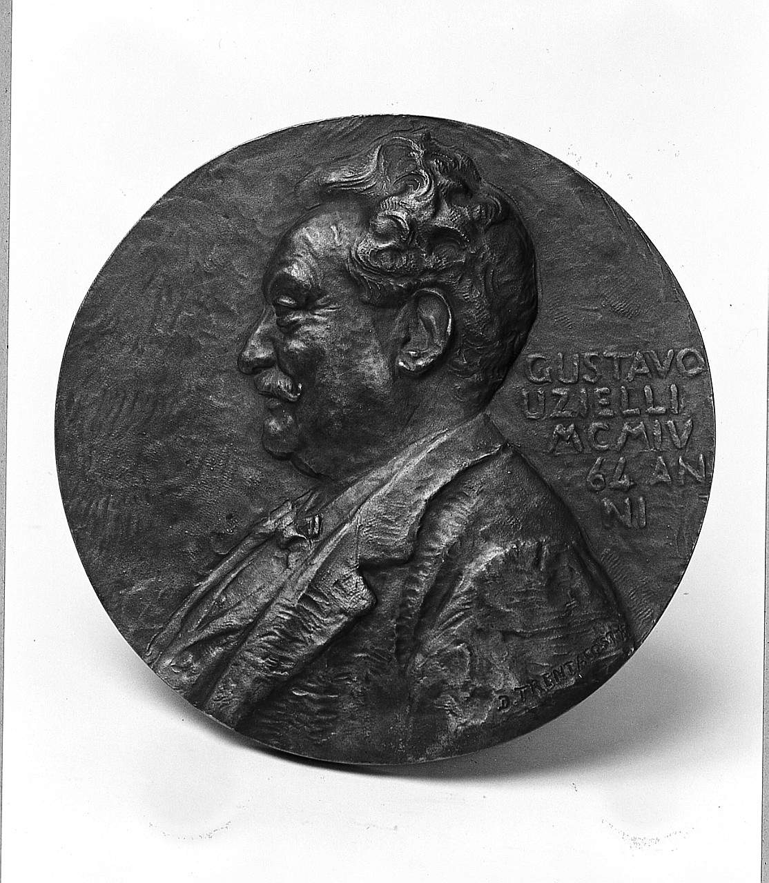 Domenico Trentacoste, Porträt von Gustavo Uzielli (1900-1904; Bronze; Florenz, Galleria d'Arte Moderna di Palazzo Pitti) Domenico Trentacoste, Porträt von Gustavo Uzielli (1900-1904; Bronze; Florenz, Galleria d'Arte Moderna di Palazzo Pitti)