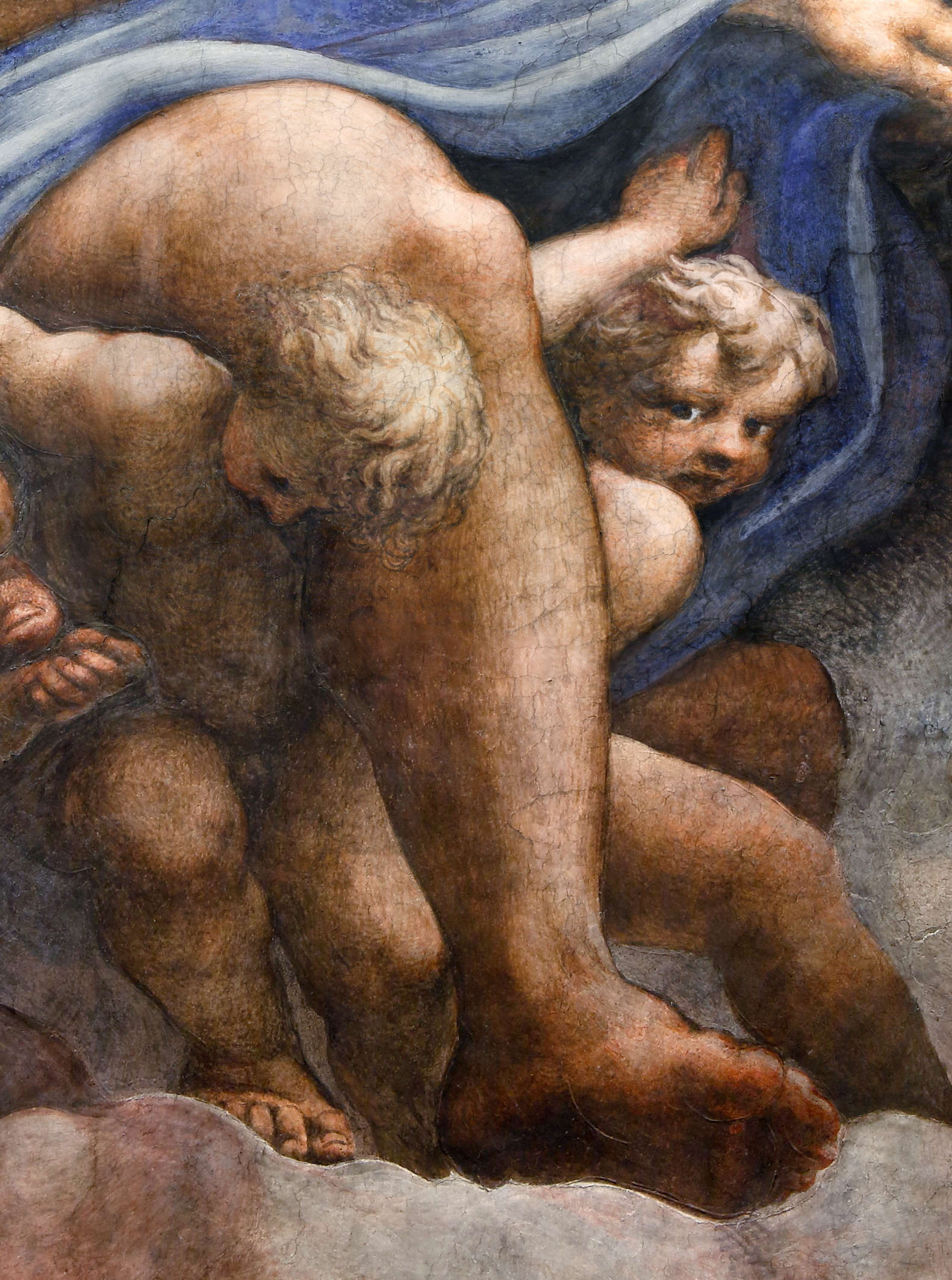 One example is these putti between the legs of the apostle Thaddeus, and we are impelled to grasp all of Correggio's supreme skill in conceiving and realizing bodies. Truly master without equal. One example is these putti between the legs of the apostle Thaddeus, and we are impelled to grasp all of Correggio's supreme skill in conceiving and realizing bodies. Truly master without equal.