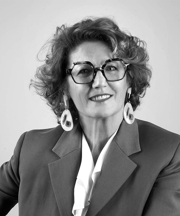 Susanne Capolongo Susanne Capolongo