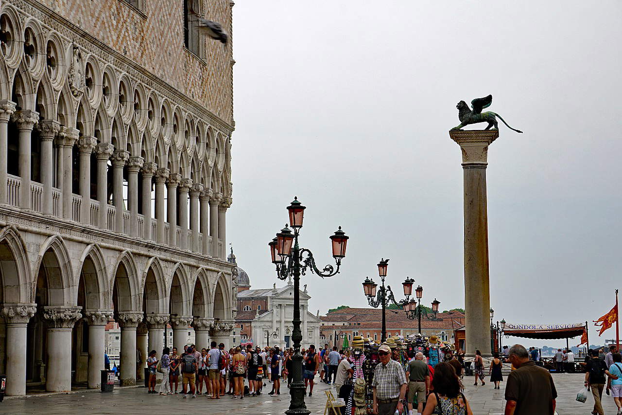 The Lion of St. Mark's Square. Photo: Mario Roberto Durán Ortiz The Lion of St. Mark's Square. Photo: Mario Roberto Durán Ortiz