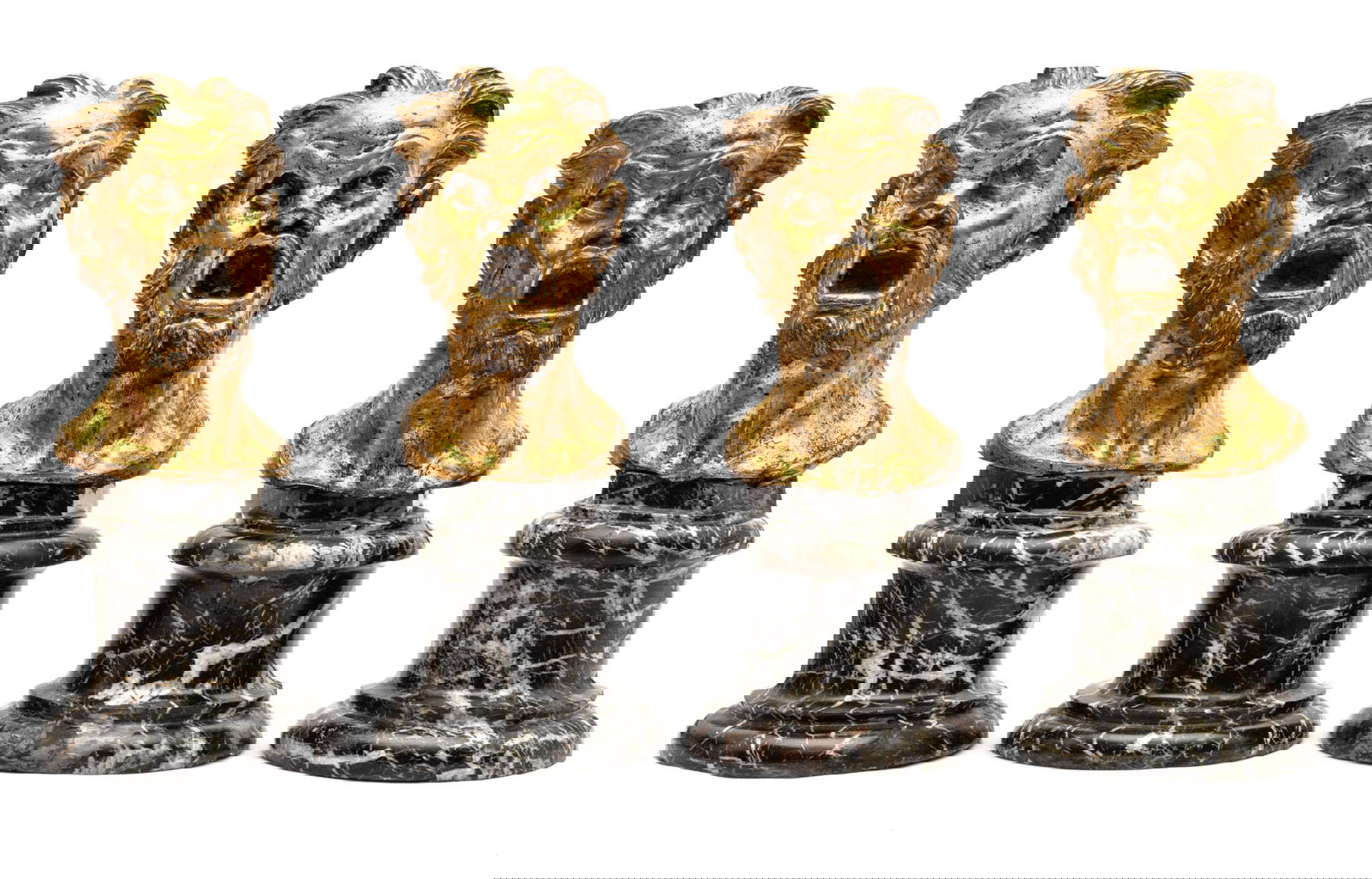 Gian Lorenzo Bernini, Quattro teste grottesche urlanti (bronzo dorato su marmo nero Marquina, altezza 15,5 cm). Presentato da: Flavio Gianassi FG Fine Art