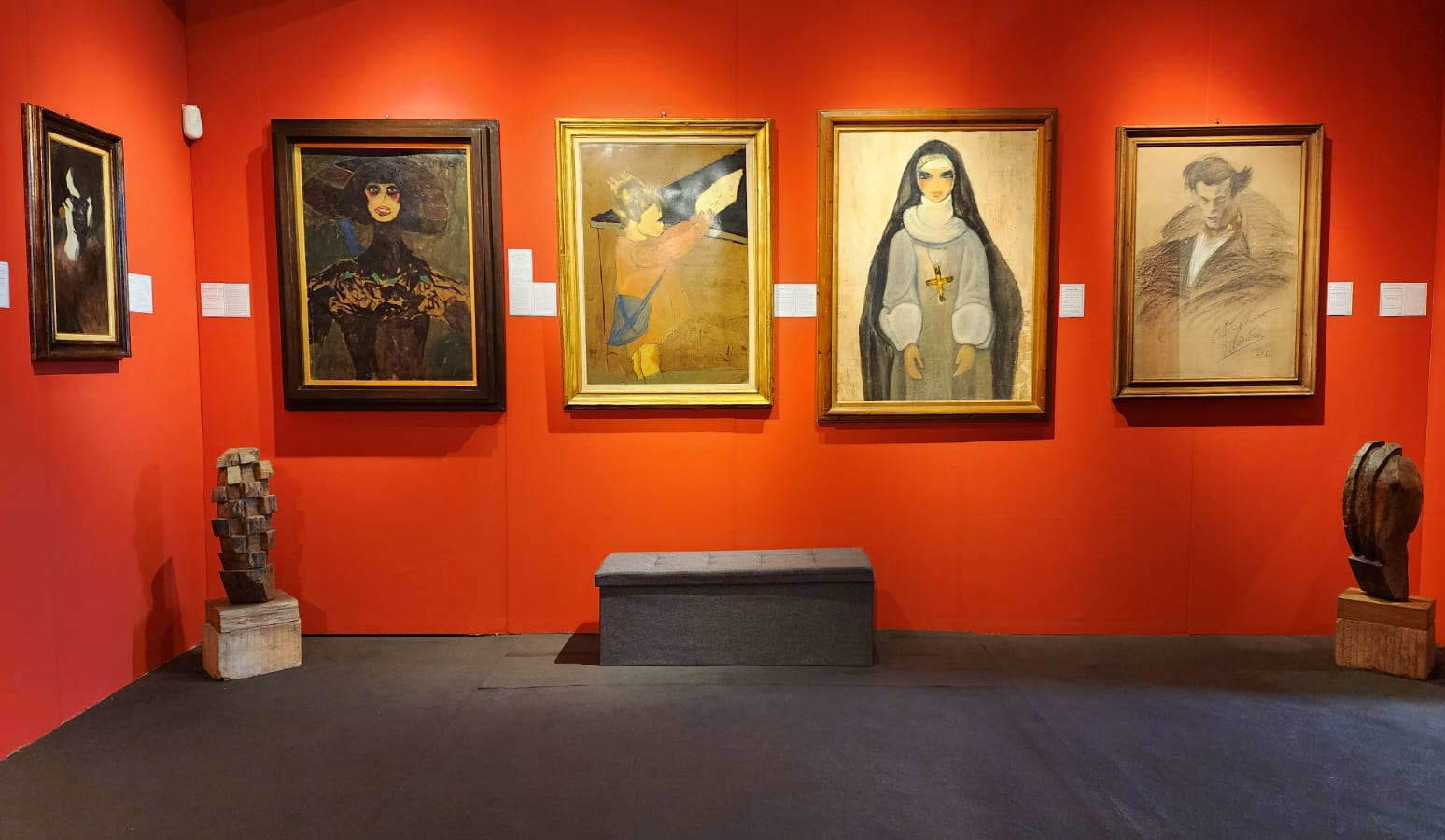 Le stand 800/900 ArtStudio avec le mur Lorenzo Viani Le stand 800/900 ArtStudio avec le mur Lorenzo Viani