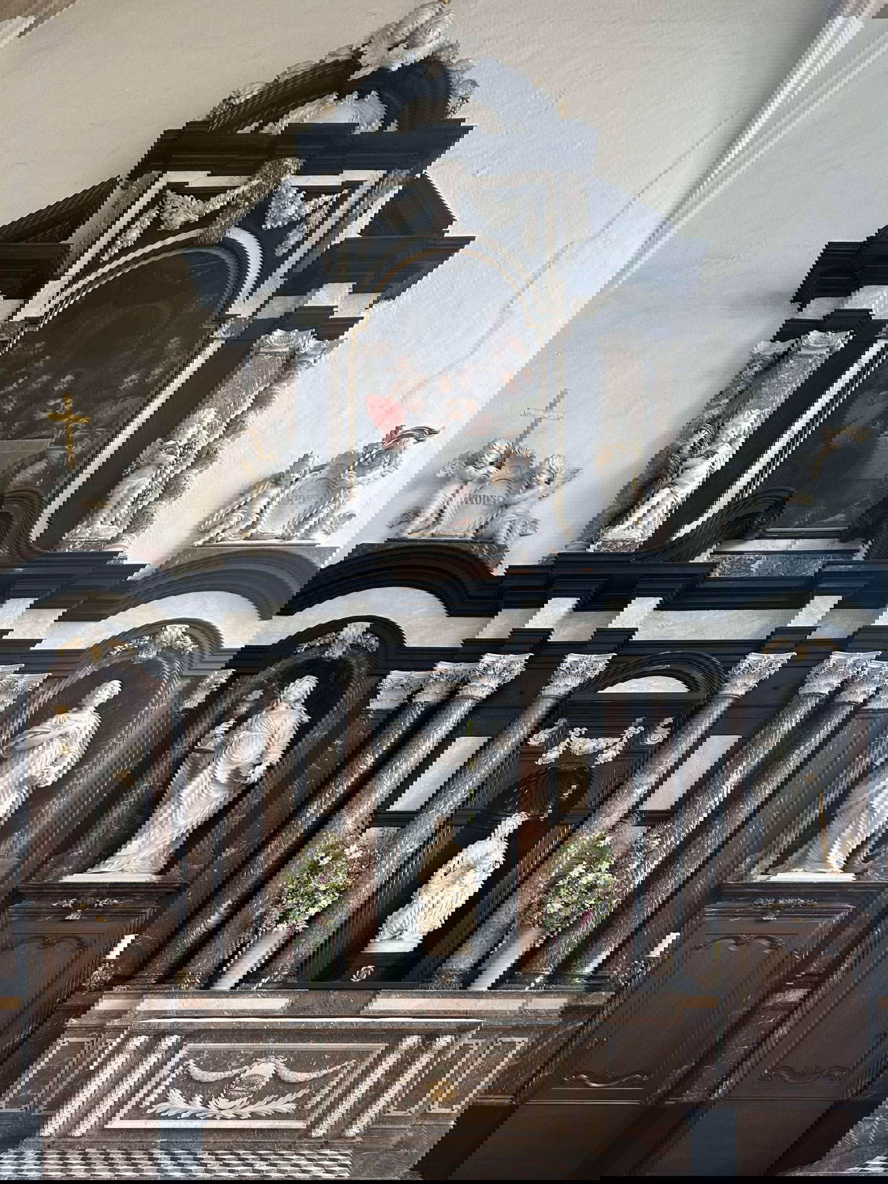 Michelangelo's Madonna and Child