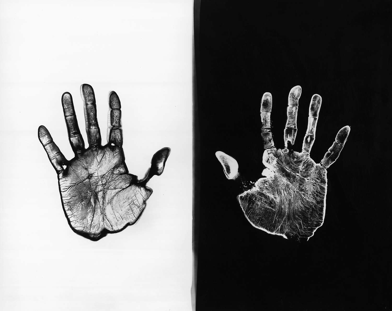 Ugo Mulas, Verification 7. The laboratory. One hand develops, the other fixes - To Sir John Frederick William Herschel (1970-1972). Photographs Ugo Mulas&copy; Eredi Ugo Mulas. All rights reserved. By permission of Archivio Ugo Mulas, Milan - Galleria Lia Rumma, Milan/Naples.