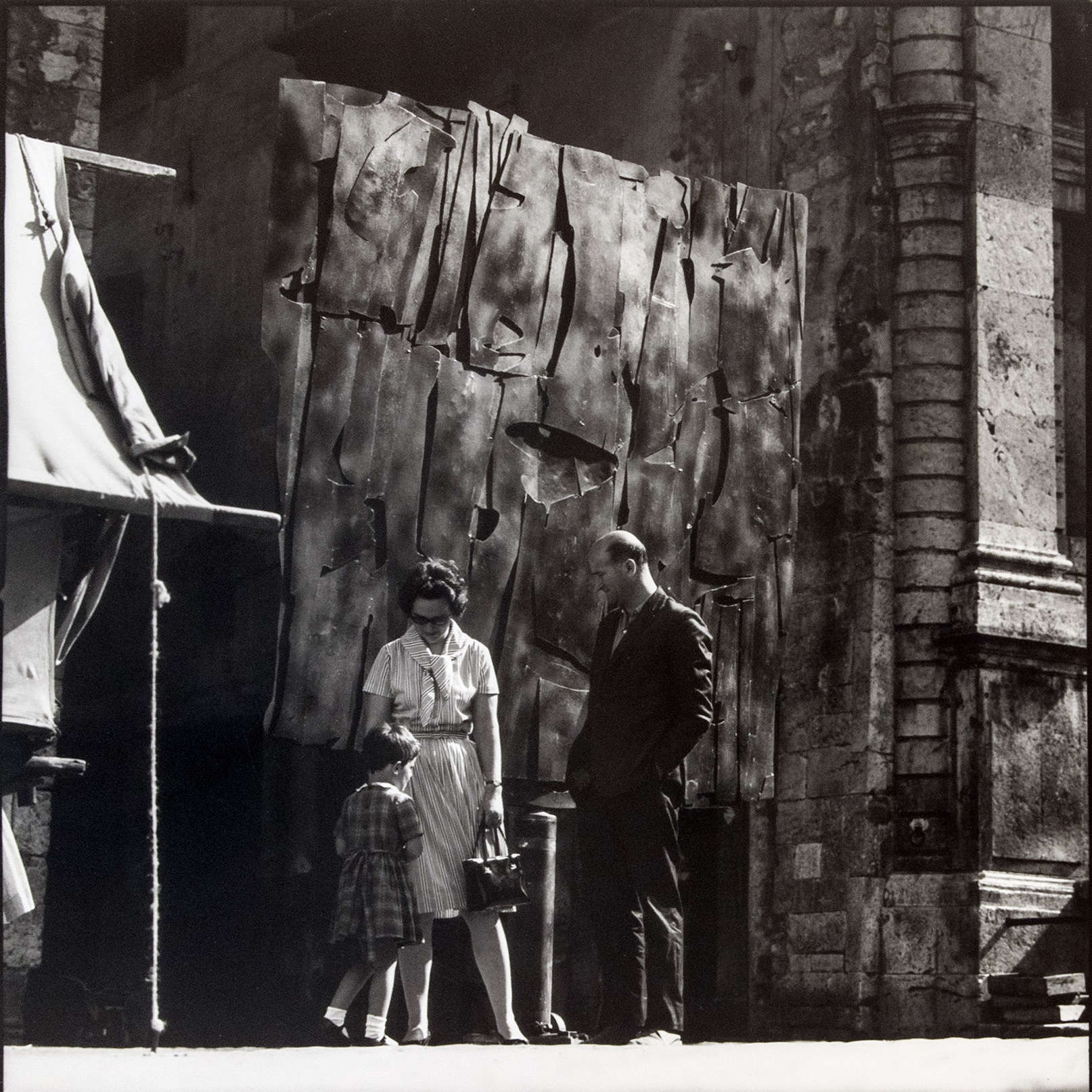 The exhibition Sculptures in the City (Spoleto, 1962) photographed by Ugo Mulas The exhibition Sculptures in the City (Spoleto, 1962) photographed by Ugo Mulas