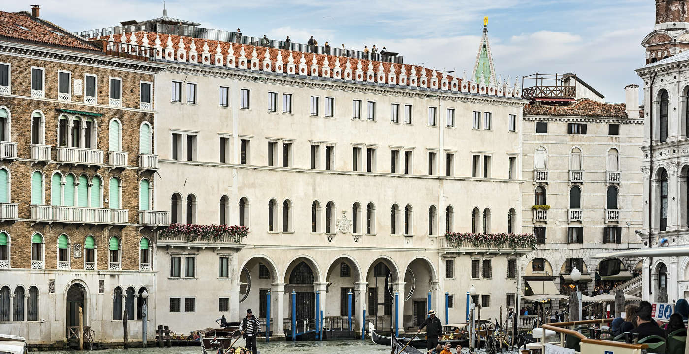 Il Fondaco dei Tedeschi, storia e trasformazioni di un simbolo di Venezia
