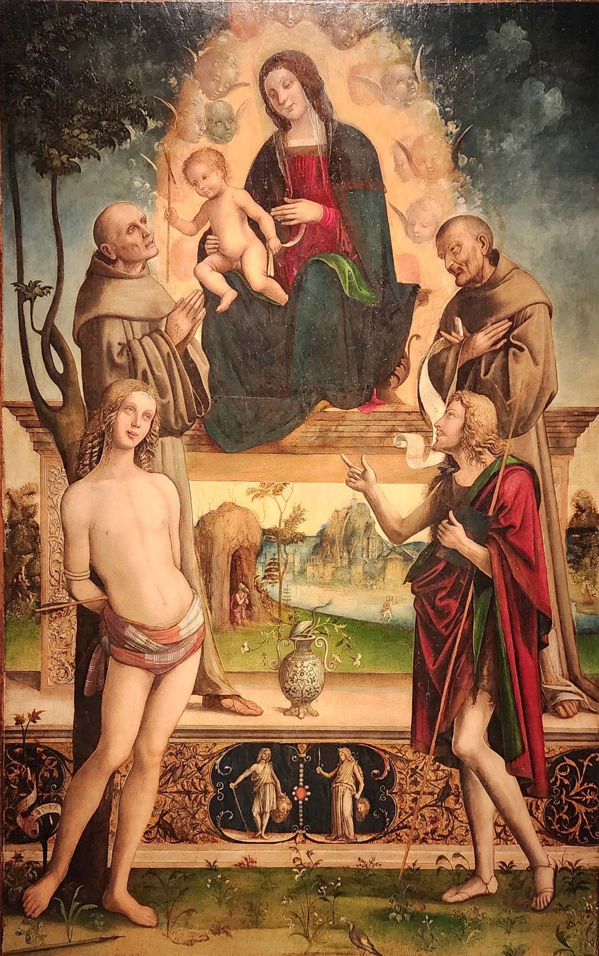Lazzaro Grimaldi, Vierge à l'enfant trônant avec les saints Sébastien, Jean-Baptiste, Bernardin de Sienne et un saint franciscain (1504 ; huile sur panneau, 200 x 130 cm ; collection privée) Lazzaro Grimaldi, Vierge à l'enfant trônant avec les saints Sébastien, Jean-Baptiste, Bernardin de Sienne et un saint franciscain (1504 ; huile sur panneau, 200 x 130 cm ; collection privée)