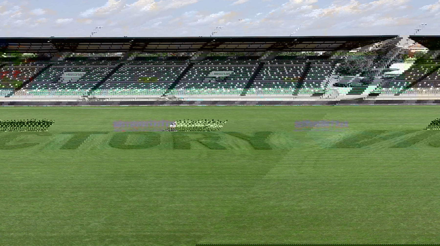 Loredana Longo, Victory - Quel che resta della vittoria è solo la sua forma sbiadita (2024; video, 4 min; Prato, Villa Rospigliosi) Loredana Longo, Victory - Quel che resta della vittoria è solo la sua forma sbiadita (2024; video, 4 min; Prato, Villa Rospigliosi)