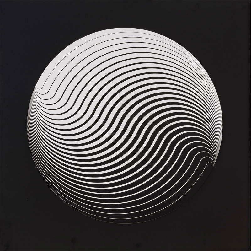 Marina Apollonio, Dinamica circolare 5H graduato (2015; Emaille auf Holz und Drehmechanismus, 86 x 86 cm; Padua, Sammlung der Künstlerin) © Marina Apollonio Marina Apollonio, Dinamica circolare 5H graduato (2015; Emaille auf Holz und Drehmechanismus, 86 x 86 cm; Padua, Sammlung der Künstlerin) © Marina Apollonio