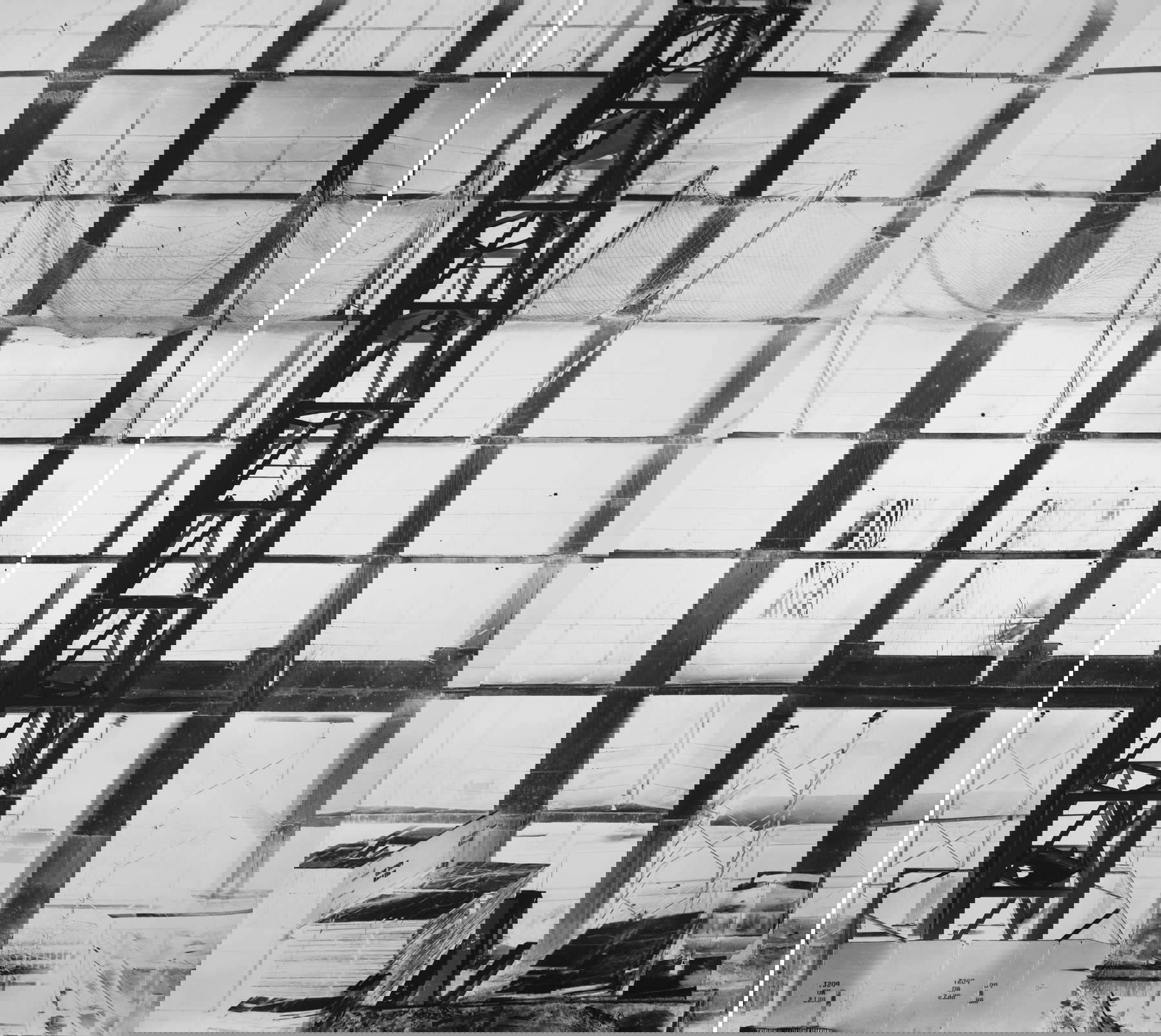 Vera Lutter, 333 West 39th Street XIX (13-14 de septiembre de 2011; fotografía, 253 x 284 cm). Cortesía de la artista © Vera Lutter by SIAE 2024 Vera Lutter, 333 West 39th Street XIX (13-14 de septiembre de 2011; fotografía, 253 x 284 cm). Cortesía de la artista © Vera Lutter by SIAE 2024