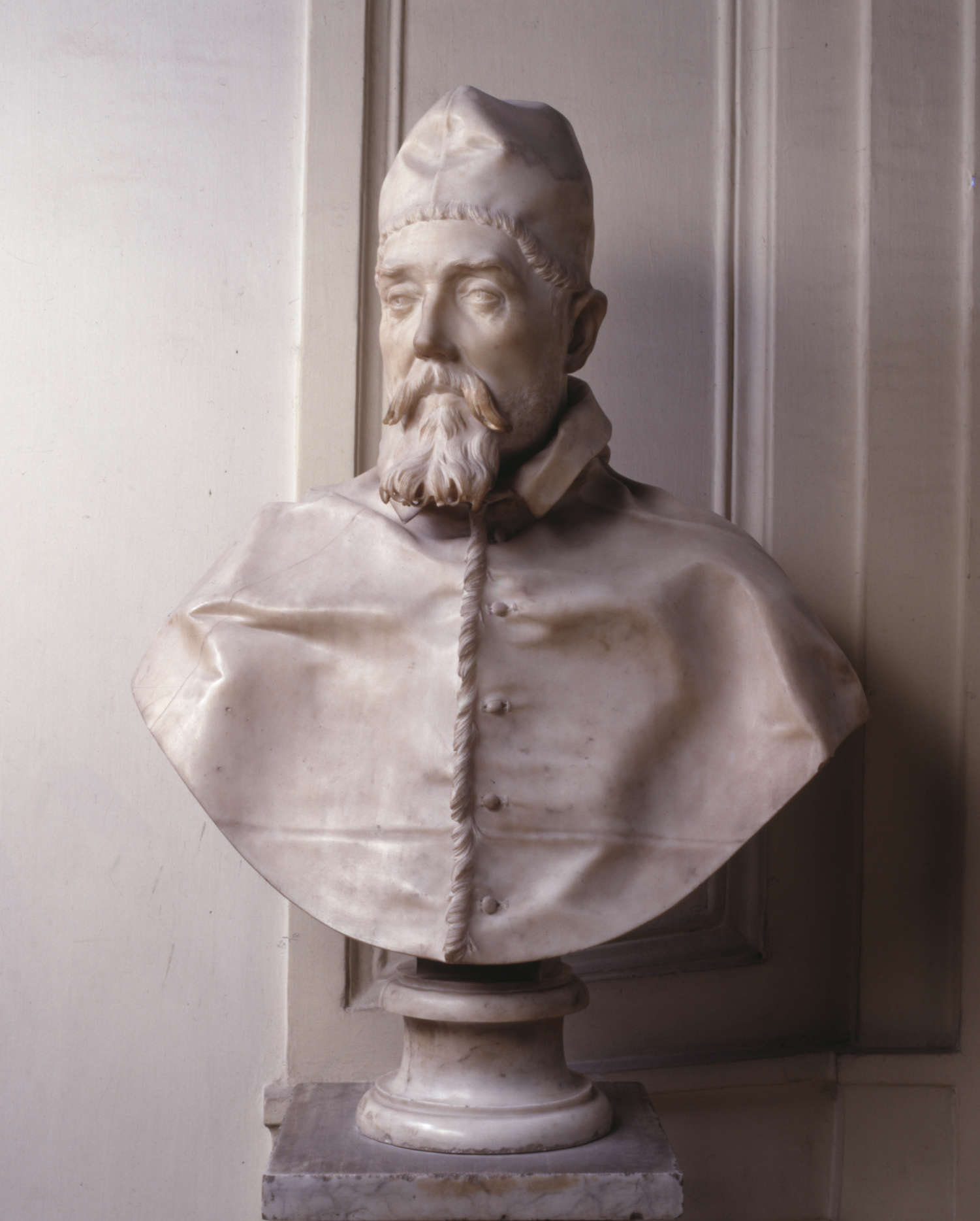 Gian Lorenzo Bernini, Retrato de Urbano VIII (1632-1633; mármol, altura 102 cm; Roma, Gallerie Nazionali d'Arte Antica, Palazzo Barberini) Gian Lorenzo Bernini, Retrato de Urbano VIII (1632-1633; mármol, altura 102 cm; Roma, Gallerie Nazionali d'Arte Antica, Palazzo Barberini)