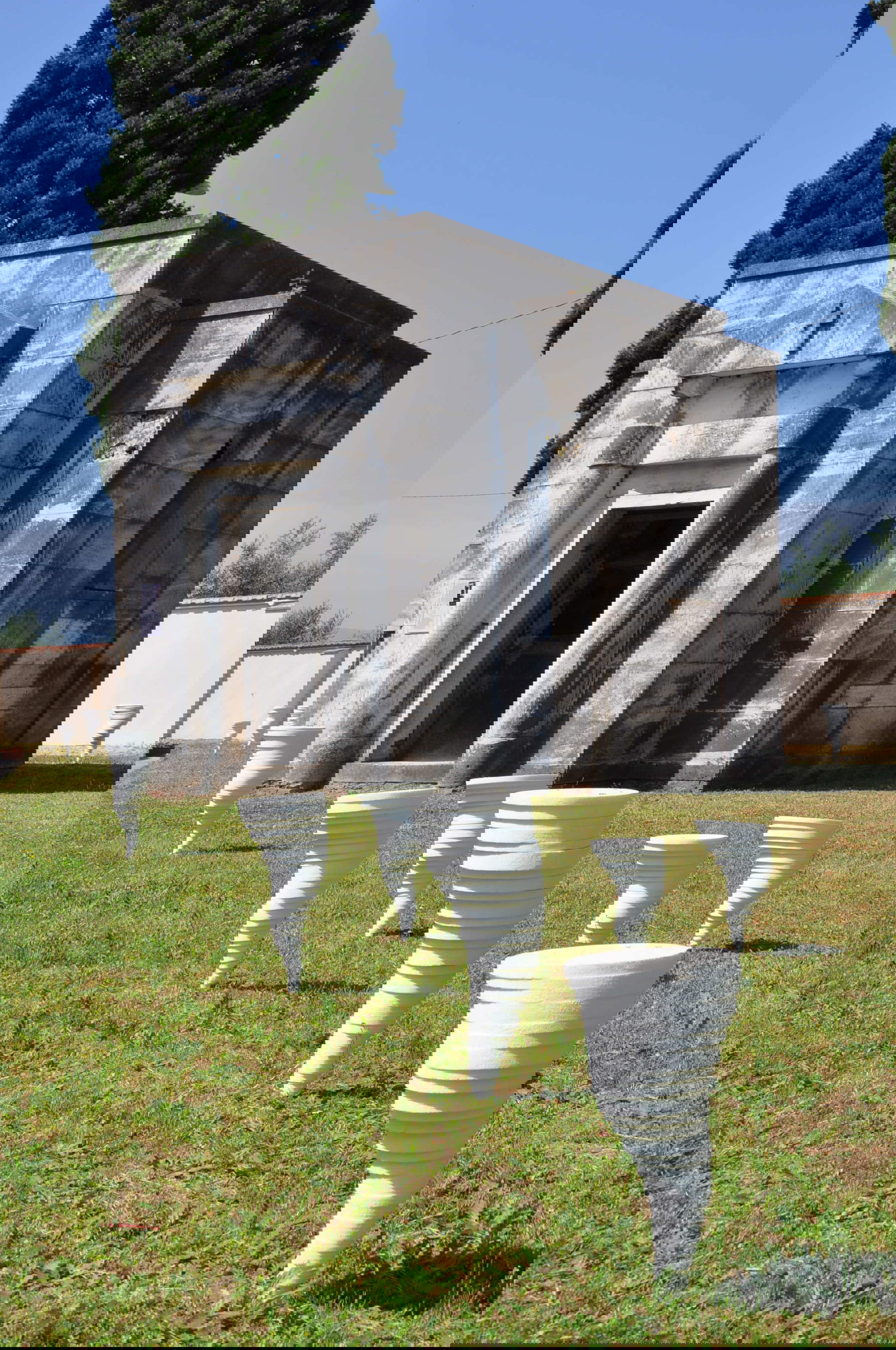 Andrea Marini, Respiri (2021; polystyrene variable sizes) Andrea Marini, Respiri (2021; polystyrene variable sizes)