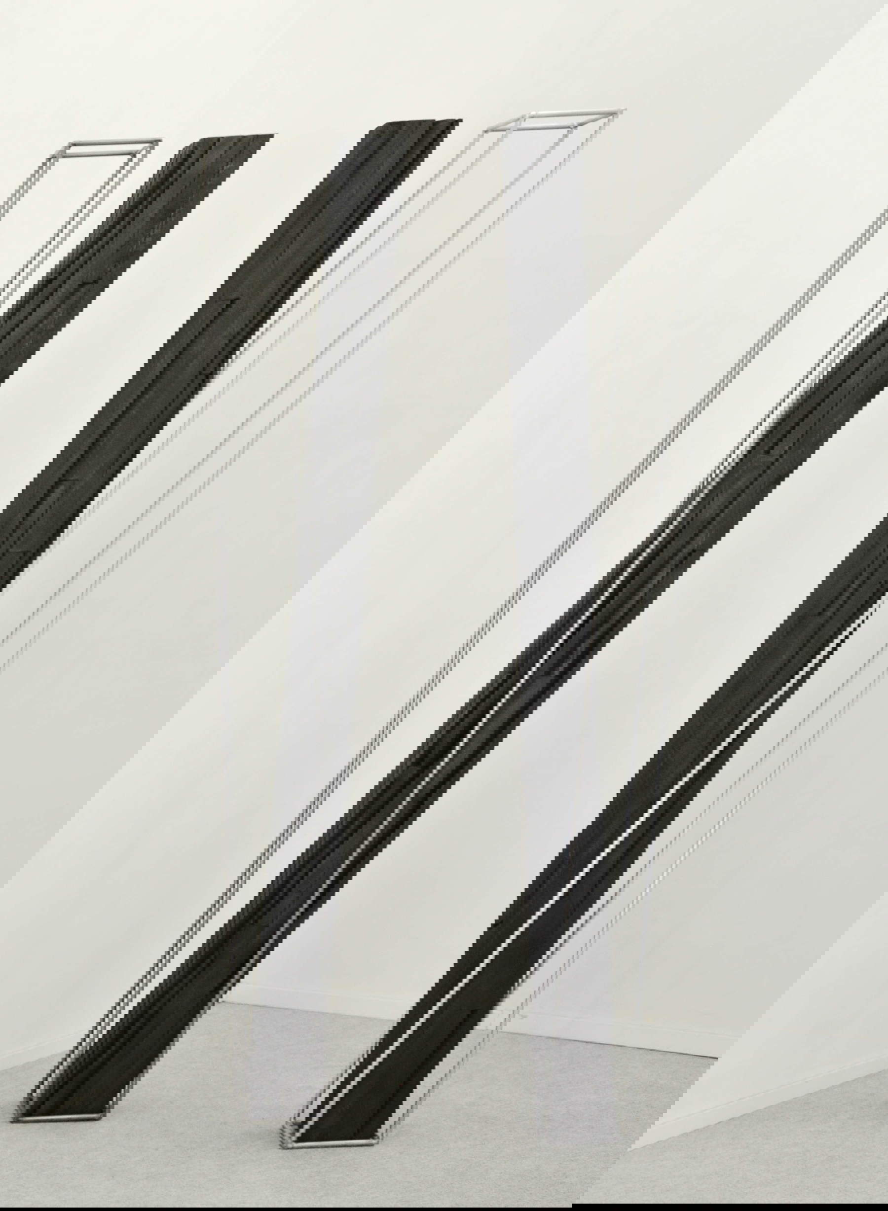Andrea Marini, Scission (1990; iron, aluminum, wood, pigments 230 x 125 x 44 cm) Andrea Marini, Scission (1990; iron, aluminum, wood, pigments 230 x 125 x 44 cm)