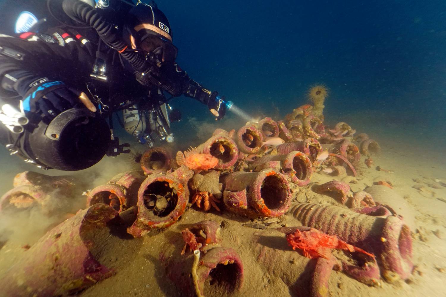 Sizilien, antike römische Amphoren, gefunden im Meer zwischen Marina di Noto und Vendicari