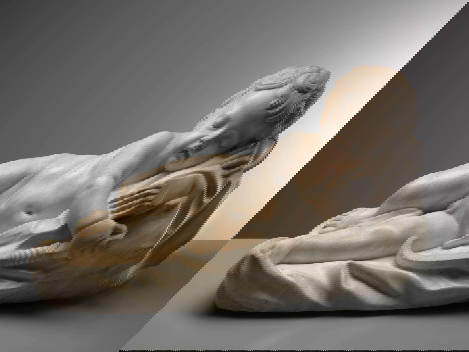 Anonyme florentin, Cupidon endormi (début du XVIe siècle ; marbre de Carrare ; Florence, collection privée) Anonyme florentin, Cupidon endormi (début du XVIe siècle ; marbre de Carrare ; Florence, collection privée)