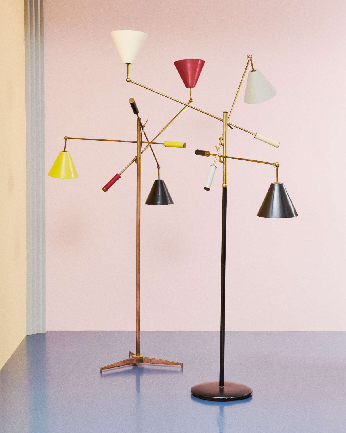 Angelo Lelii, Stehleuchten Modell 12128 und 12128s 