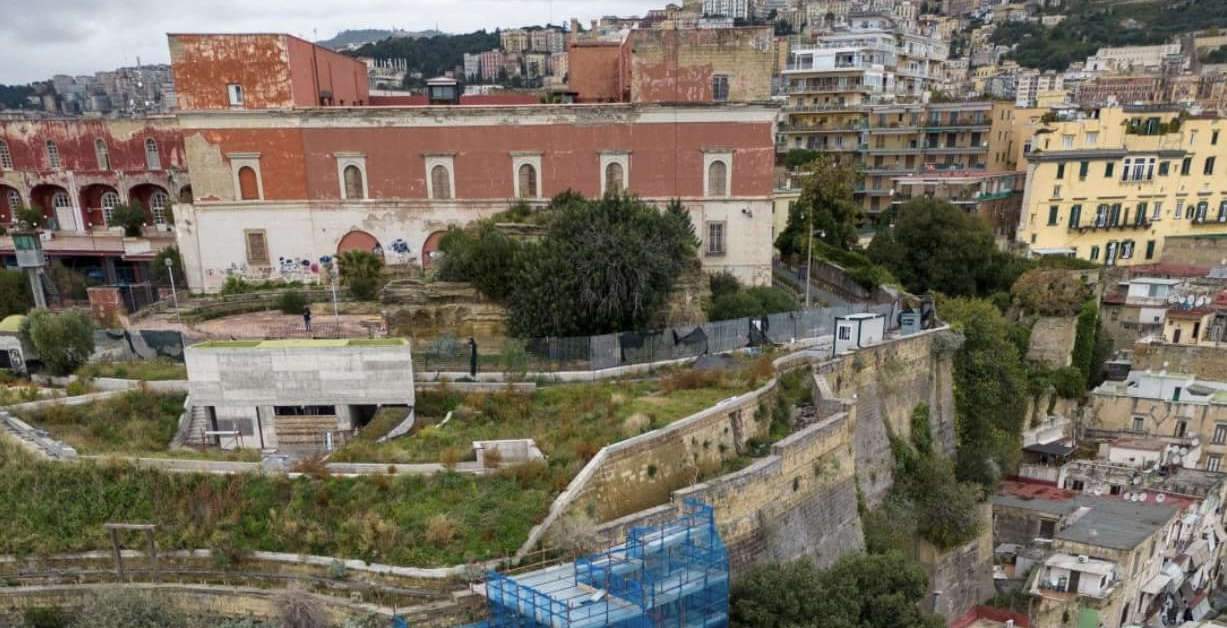 Naples, after 25 years Pizzofalcone elevator will be ready (two years of work was planned)