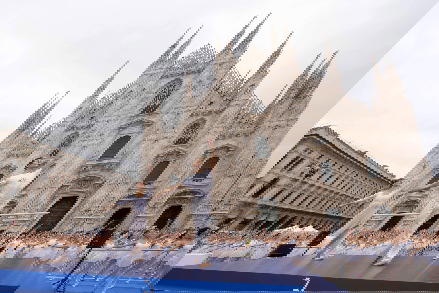 Il Ballo in Bianco di Roberto Bolle in piazza Duomo a Milano. Foto: Andre Uspenski