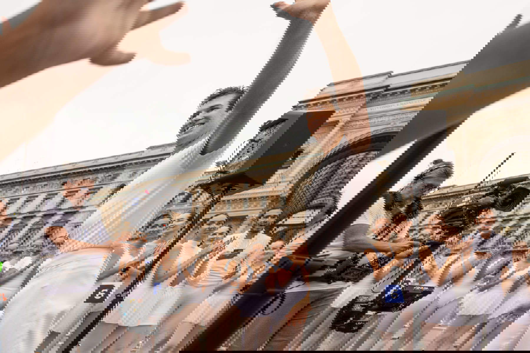 Il Ballo in Bianco di Roberto Bolle in piazza Duomo a Milano. Foto: Andre Uspenski