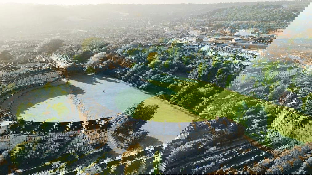 Royal Crescent. Photo: Visit Britain Royal Crescent. Photo: Visit Britain