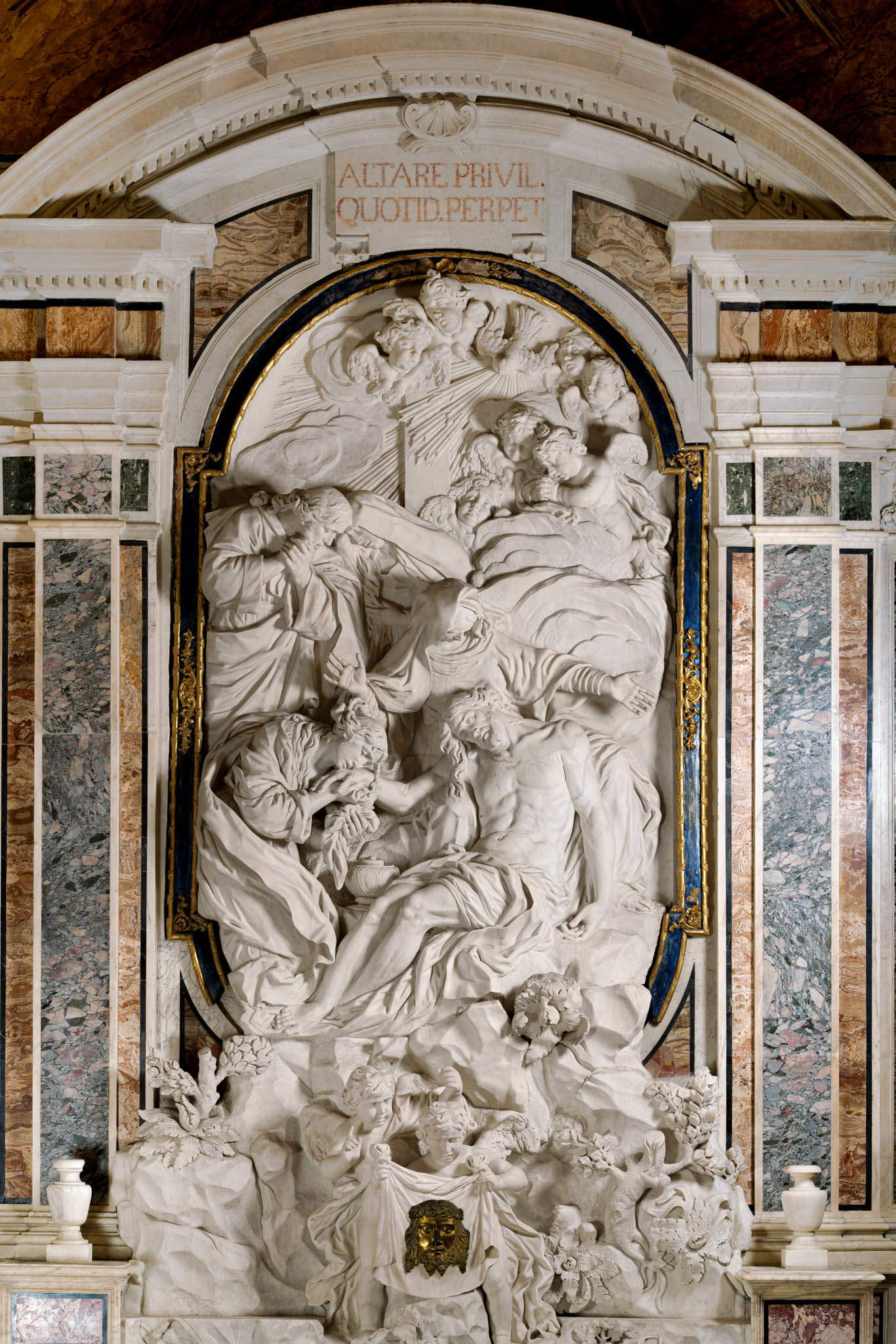 Le maître-autel de la chapelle Sansevero. Photo : Raffaele Aquilante et Alessandro Scarano pour 327Collective, Archives du musée de la chapelle Sansevero Le maître-autel de la chapelle Sansevero. Photo : Raffaele Aquilante et Alessandro Scarano pour 327Collective, Archives du musée de la chapelle Sansevero