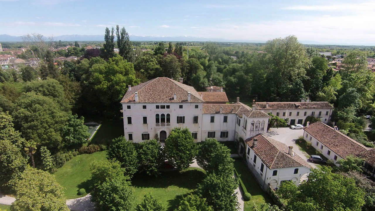 Cordovado Castle. Photo: Great Italian Gardens