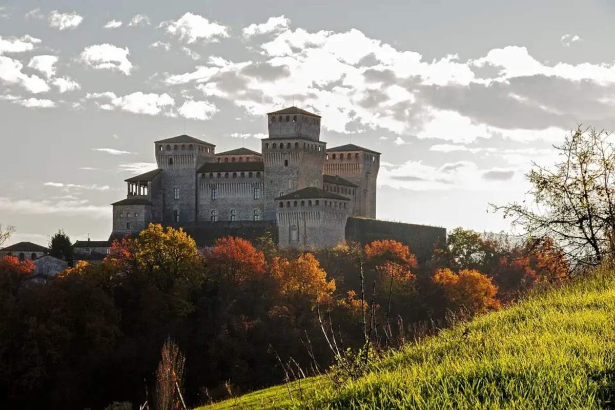 Château de Torrechiara, fin des travaux de restauration de la Loggia de la Camera d'Oro 