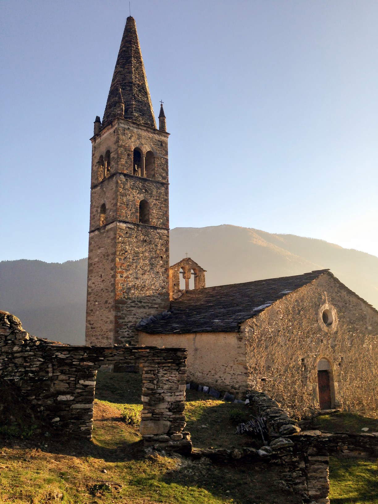 The church of St. Peyre The church of St. Peyre