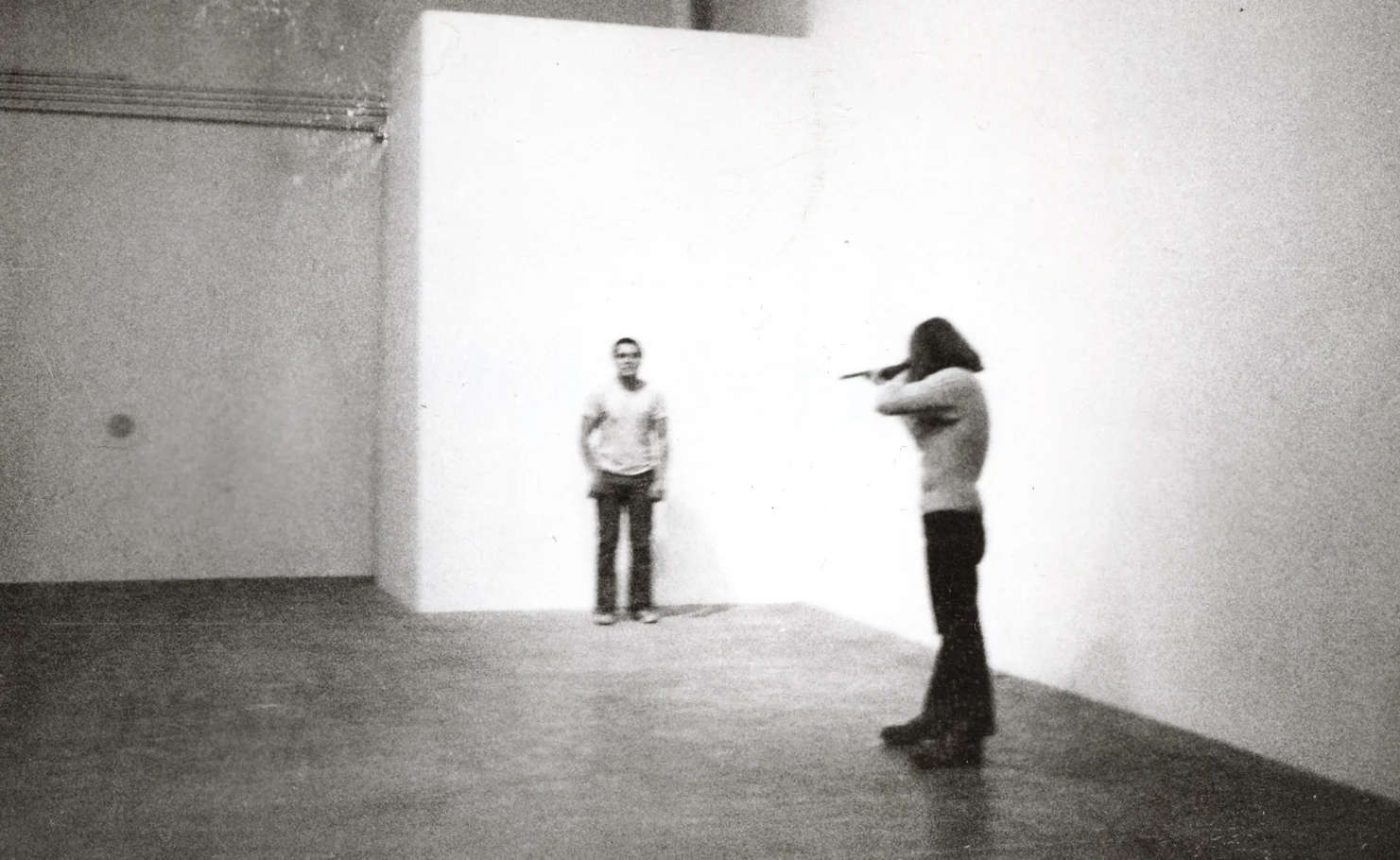 Chris Burden, Shoot (1971; Aufführung)