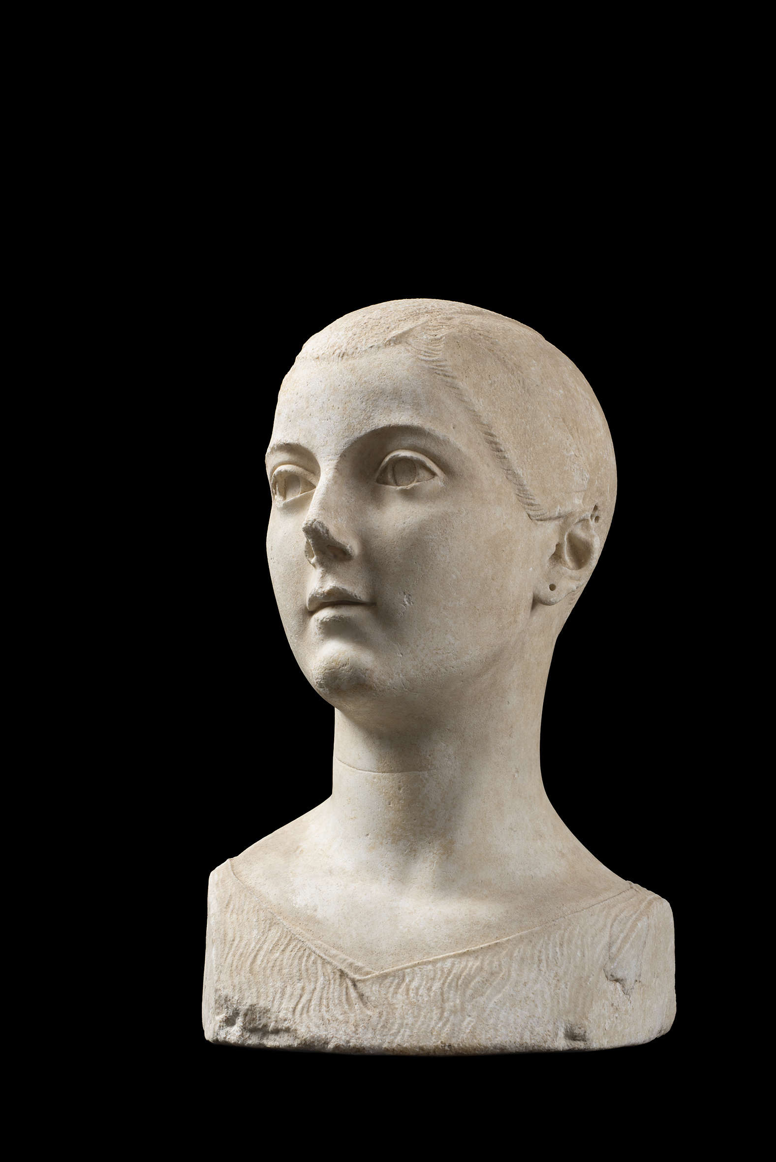 La Fanciulla da Vulci (seconda metà del I sec. a.C.; Collezione Torlonia) © Fondazione Torlonia La Fanciulla da Vulci (seconda metà del I sec. a.C.; Collezione Torlonia) © Fondazione Torlonia