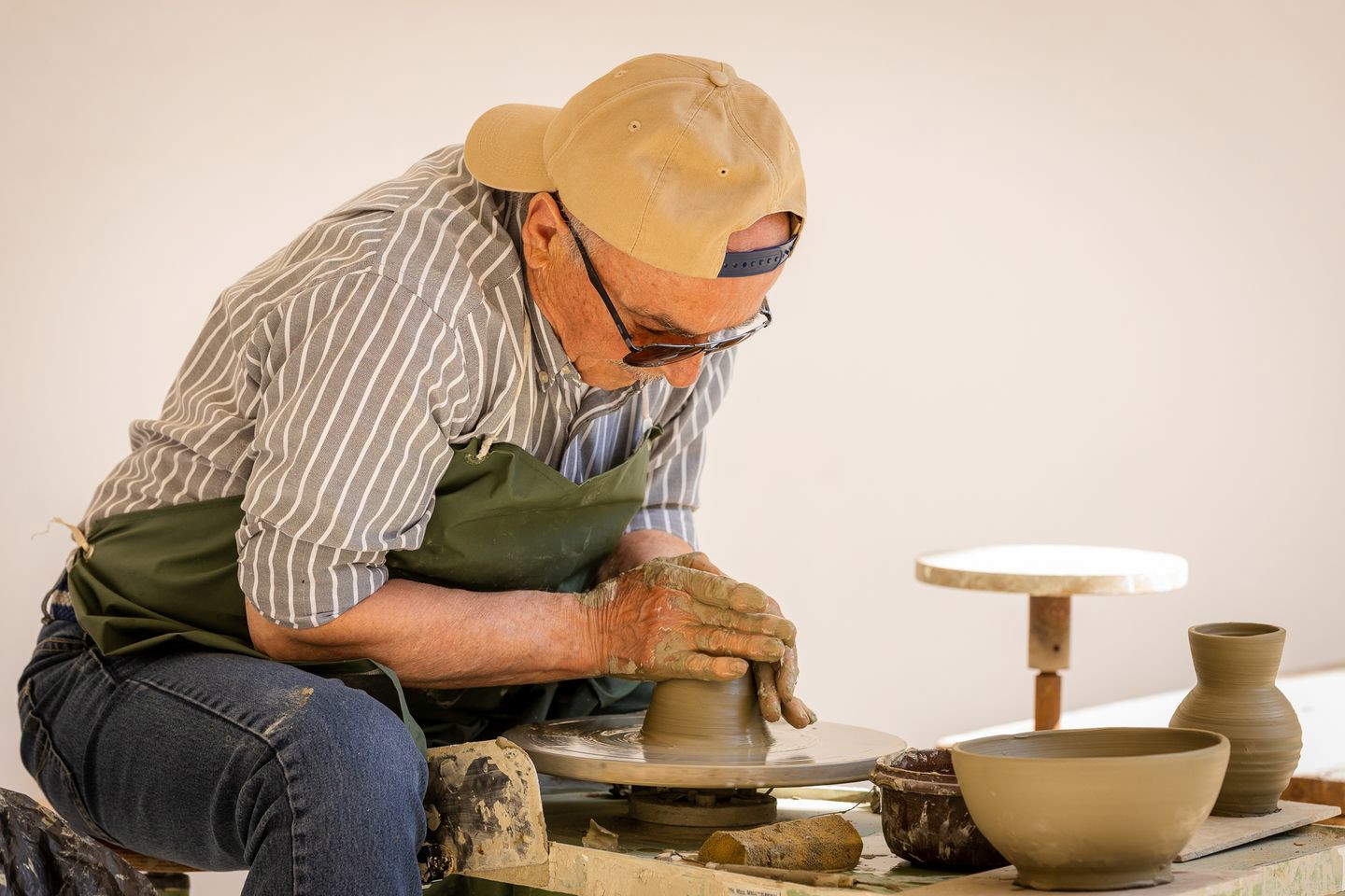 Dimostrazione al tornio a Urbania (Marche)