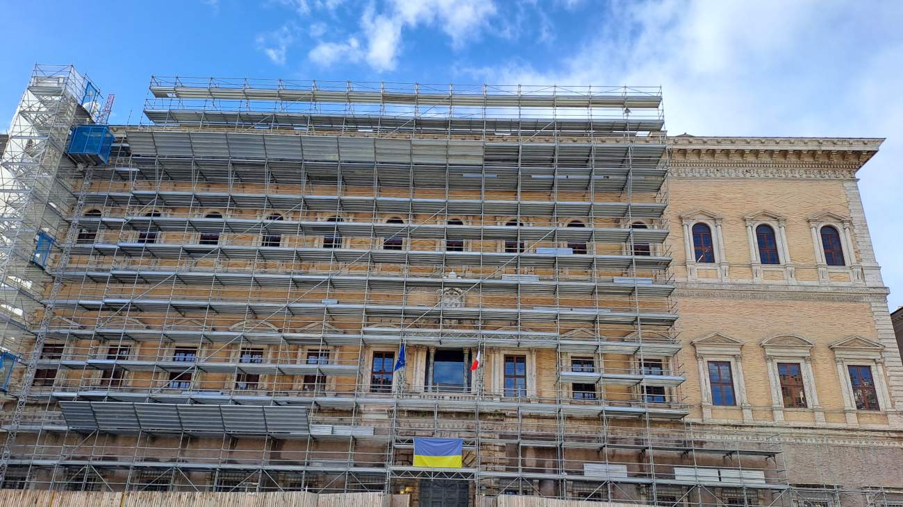Start of the third phase of the restoration of the facades and roofs of Palazzo Farnese in Rome