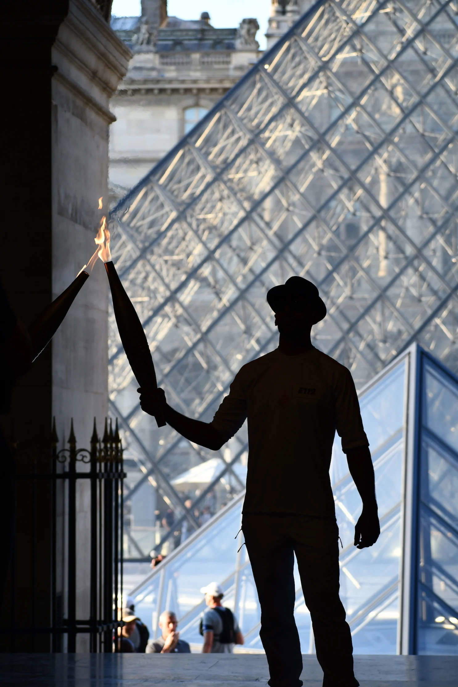 La llama olímpica de París 2024 en el Louvre. Foto: Nicolas Bousser/Louvre La llama olímpica de París 2024 en el Louvre. Foto: Nicolas Bousser/Louvre