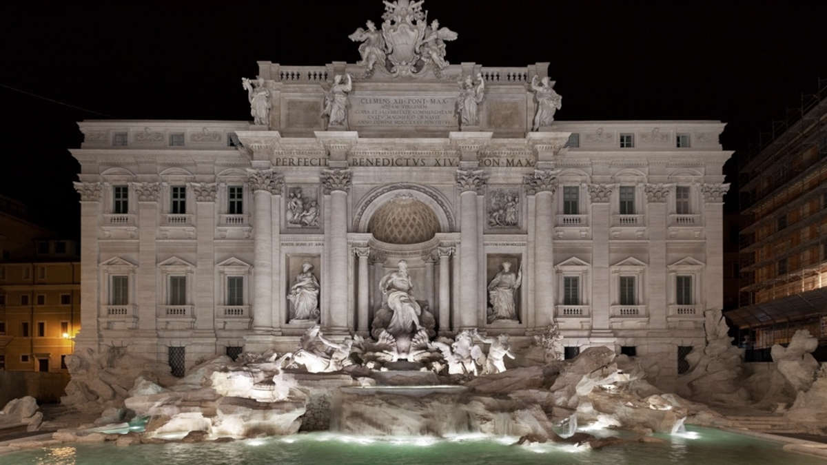 The Trevi Fountain The Trevi Fountain