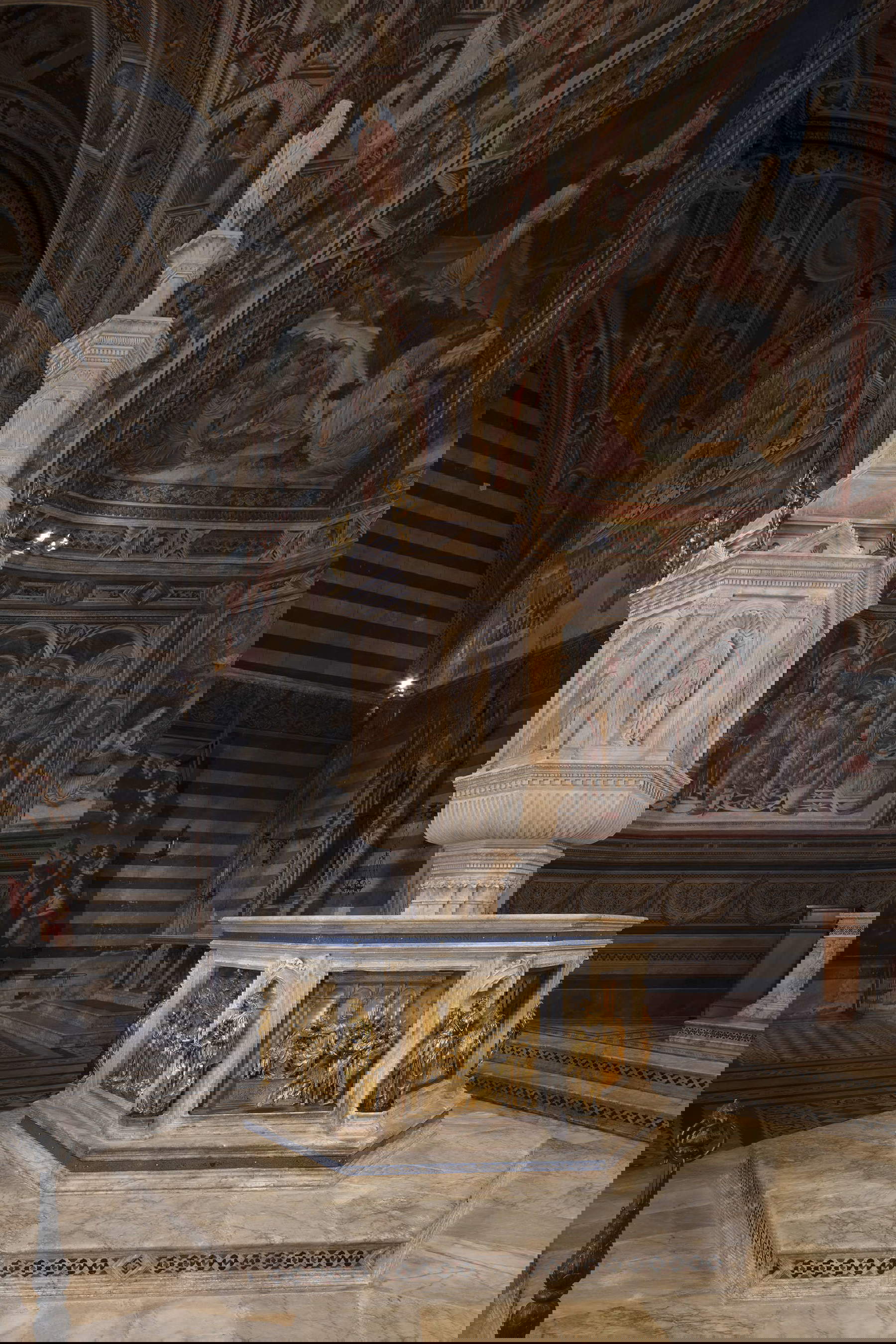 Il fonte dopo il restauro. Foto: Bruno Bruchi