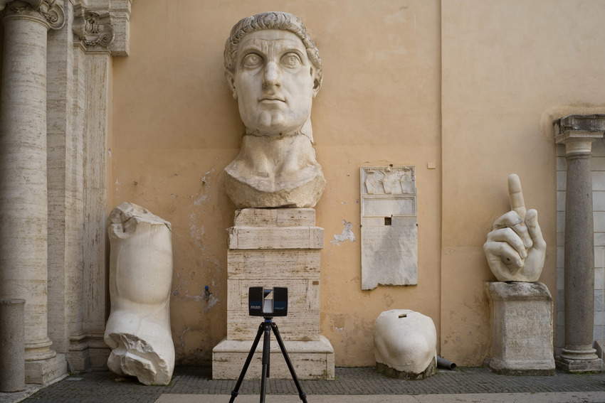 Fragmente der ursprünglichen Statue im Innenhof des Kapitols. Foto: Oak Taylor Smith/Factum Foundation Fragmente der ursprünglichen Statue im Innenhof des Kapitols. Foto: Oak Taylor Smith/Factum Foundation